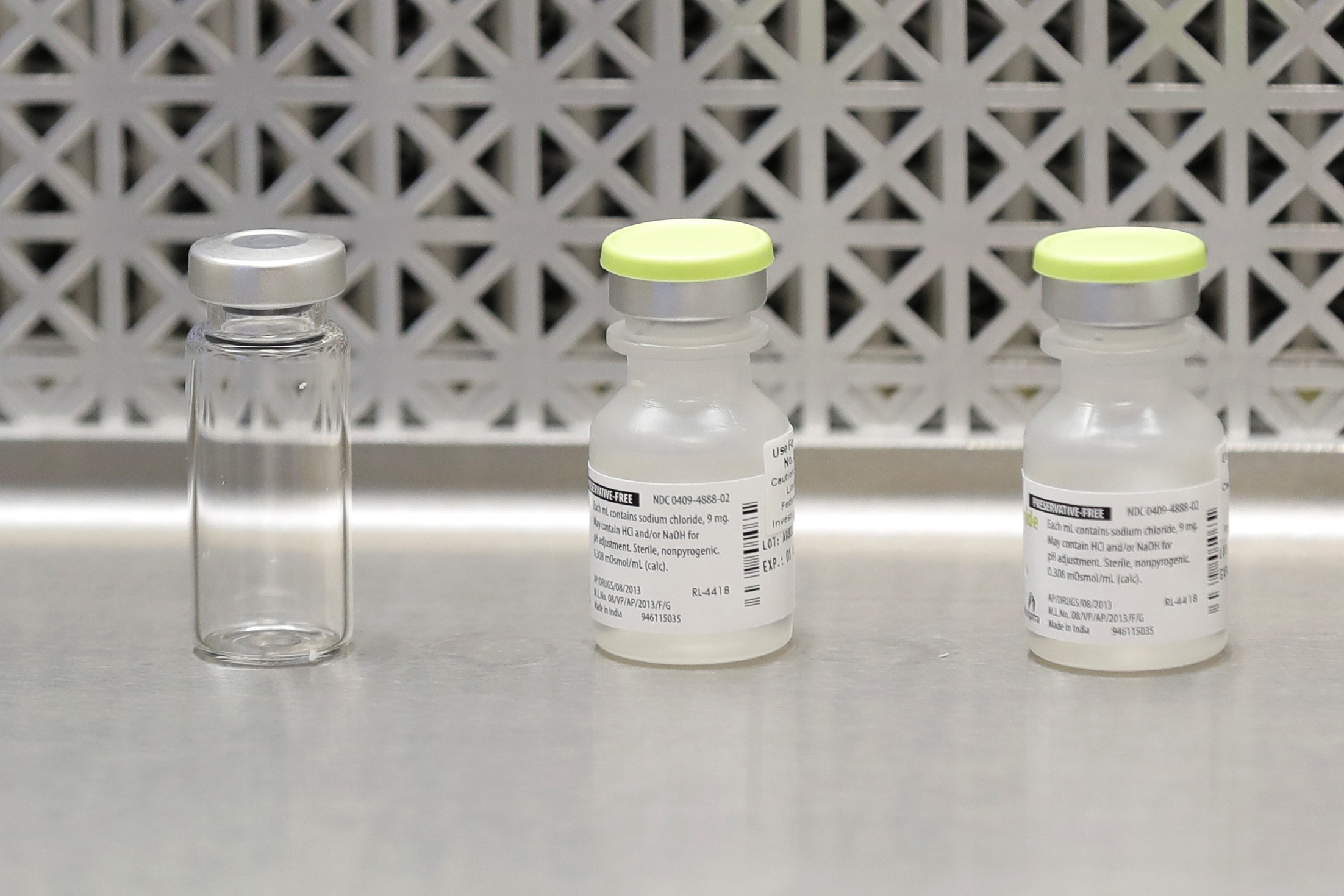 https www oregonlive com coronavirus 2020 09 no the new covid 19 vaccine wont alter your dna facts dont support widely shared misinformation html