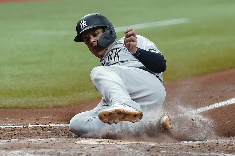 NOTHING EVER COMES EASY: As blockbuster trade for Joey Gallo looms, Yankees  sweat out win over Rays in 10 innings 