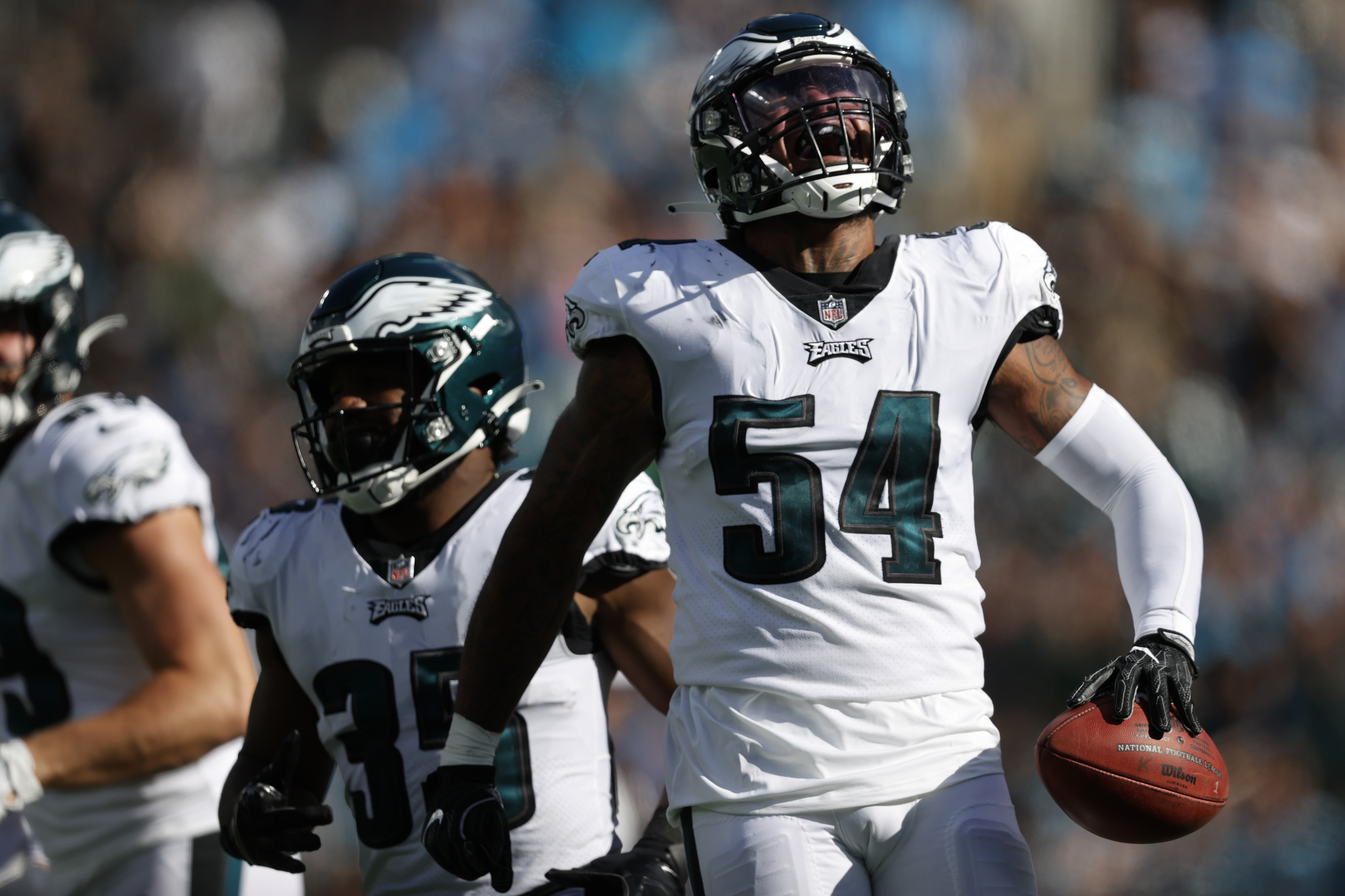 Eagles bounce back on the road, taking down Panthers in 20-6