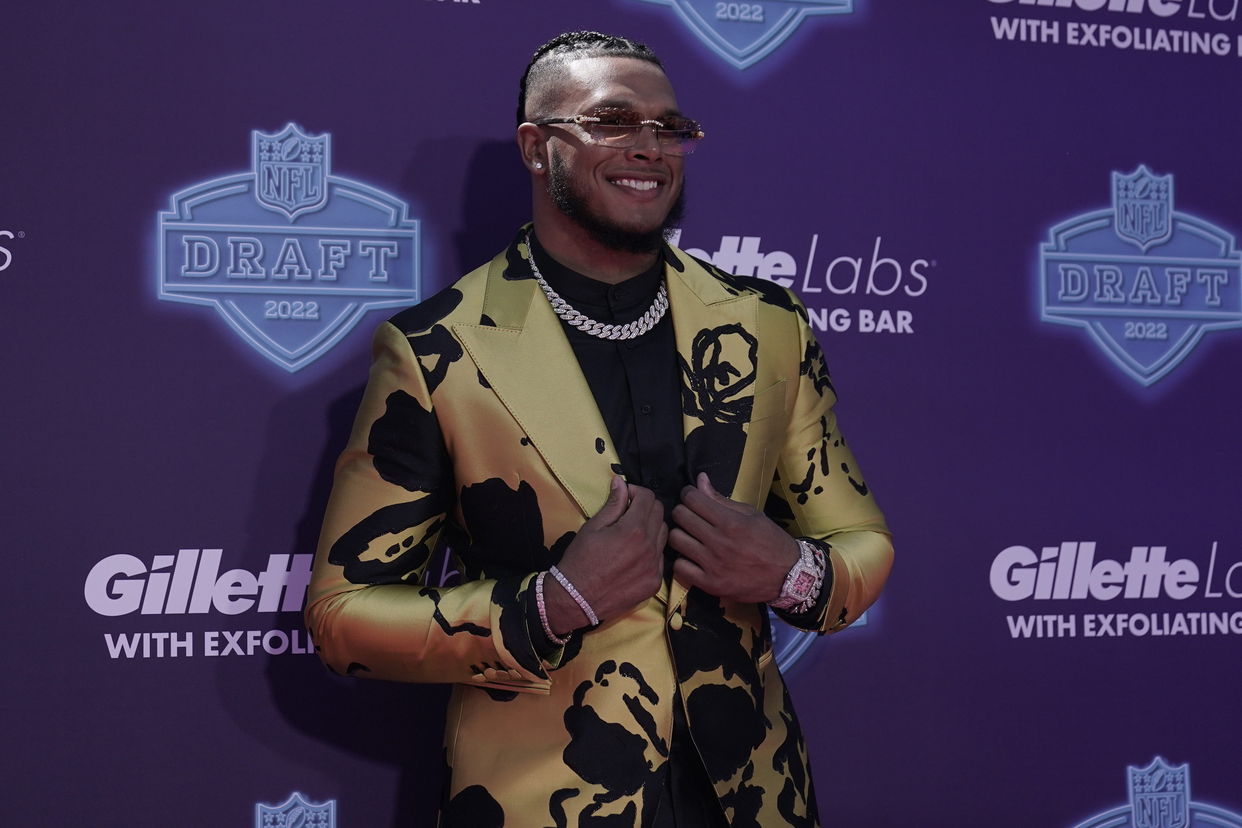 NFL Draft 2022: Best and worst dressed on the Las Vegas pink carpet