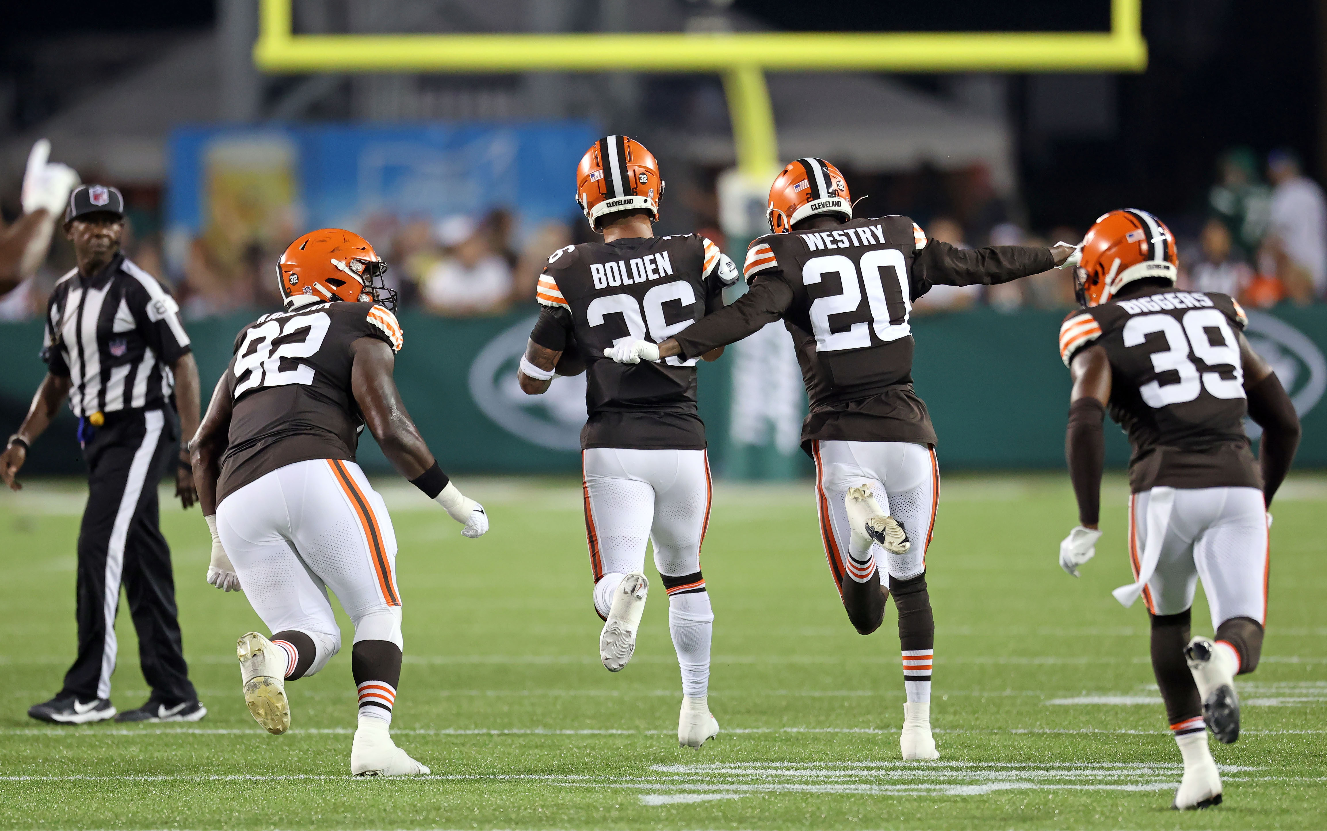 Cleveland Browns vs. New York Jets in the Hall of Fame preseason game ...