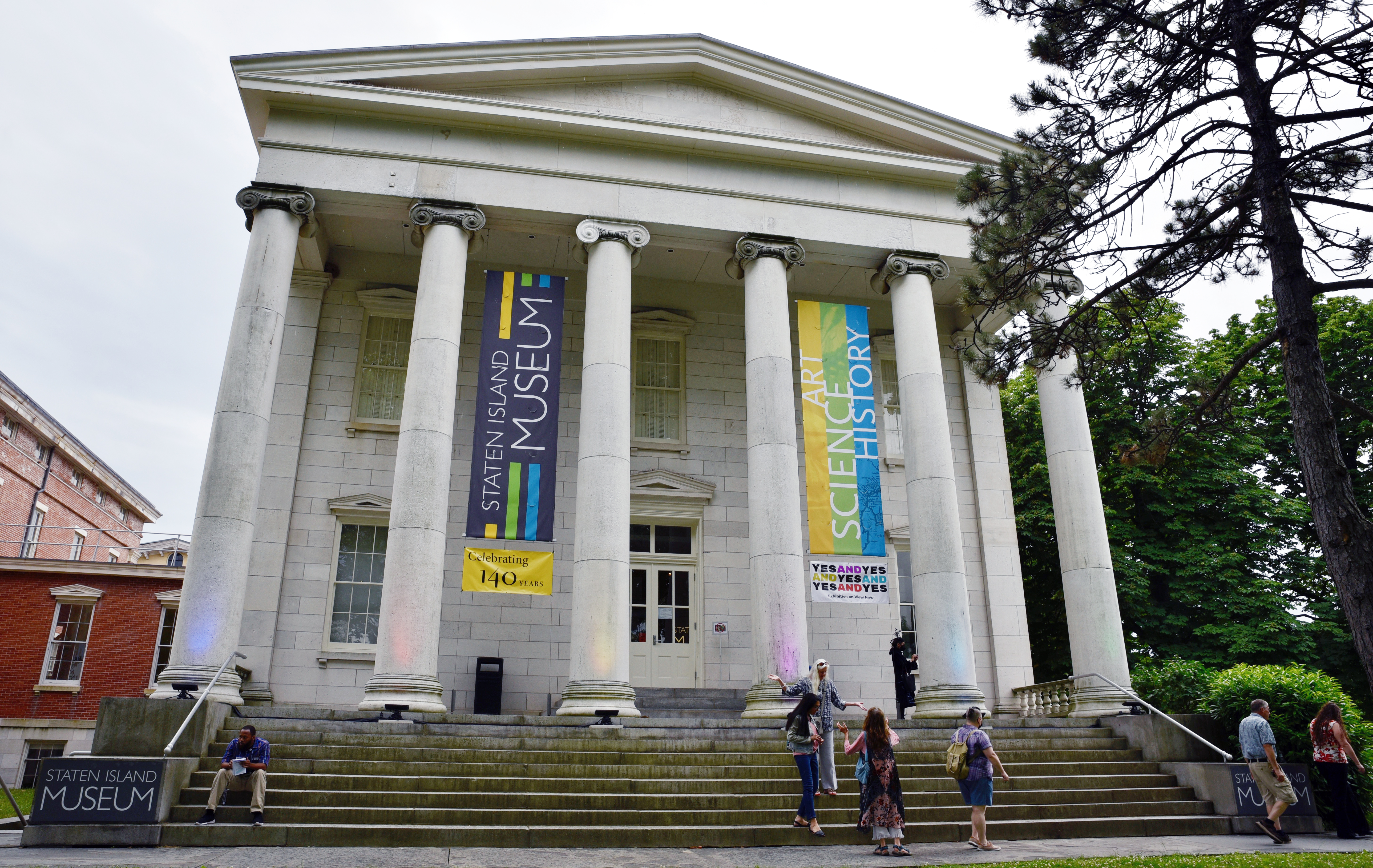 Lawn and Leaf Bag Distribution - Snug Harbor Cultural Center