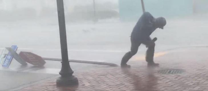 See Jim Cantore Get Hit By Tree Branch During Hurricane Ian Report