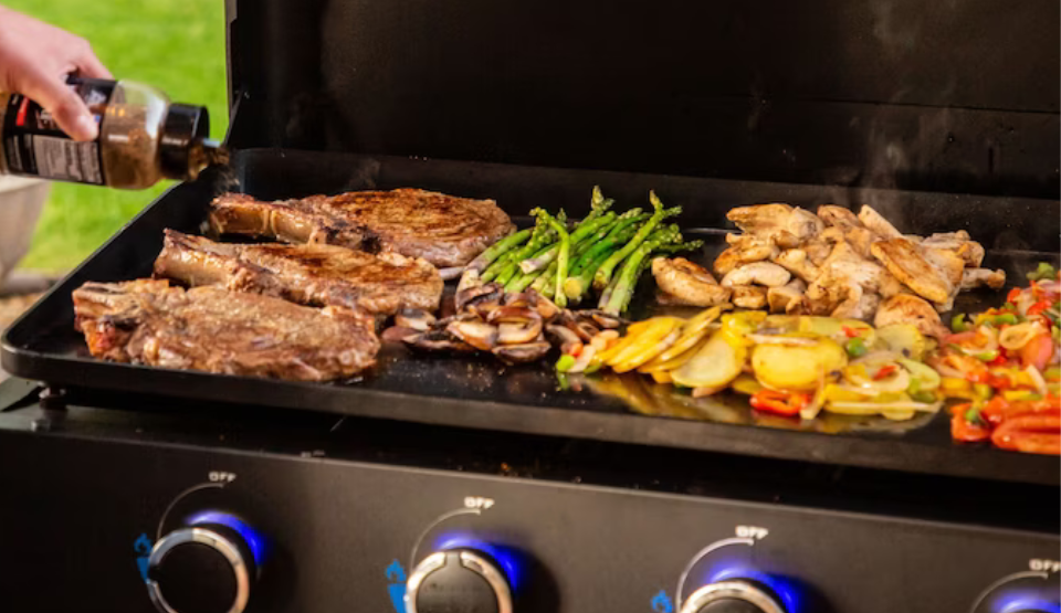 The best flat top grills you can buy in 2023, according to reviews