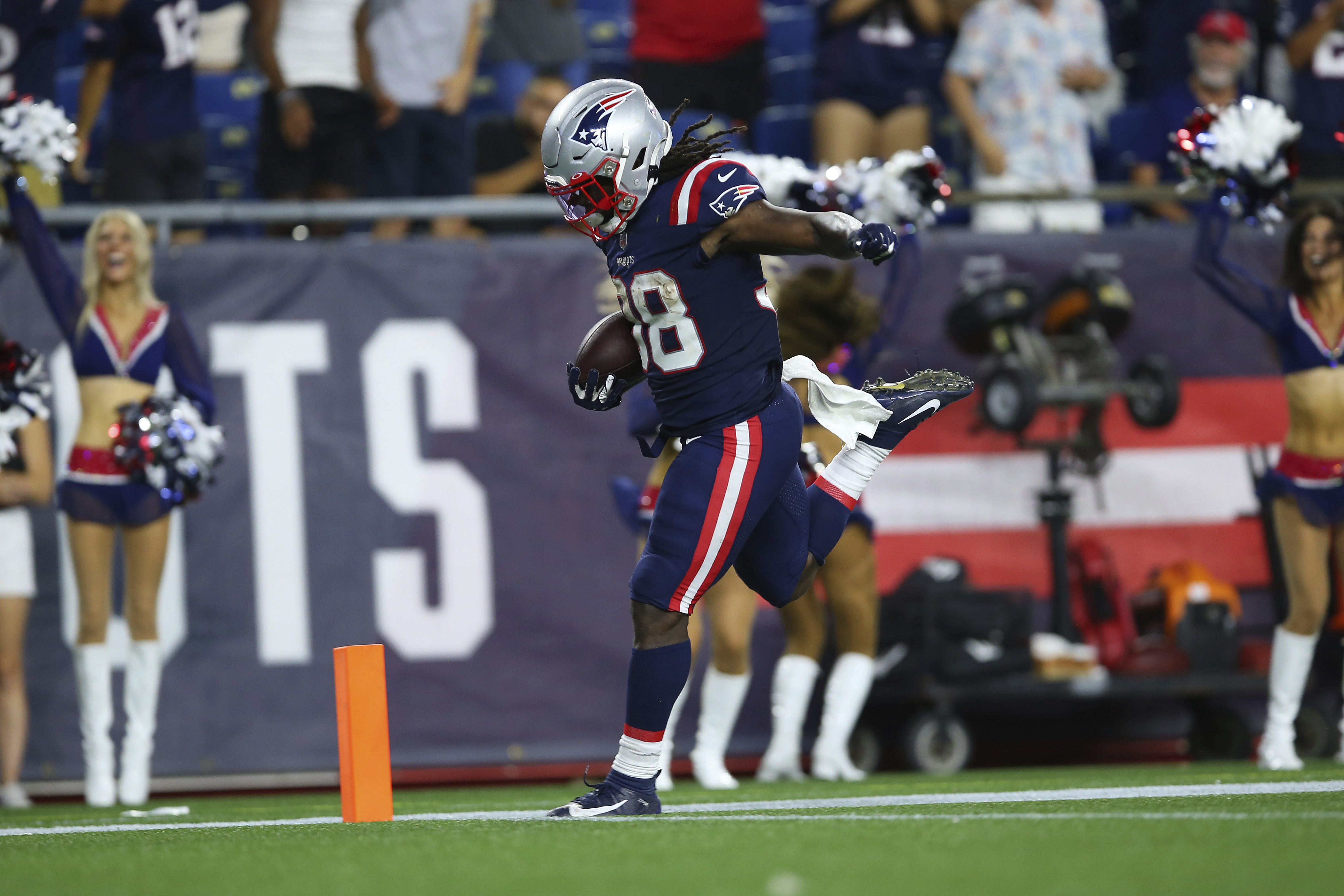 Patriots receive good news about Rhamondre Stevenson despite