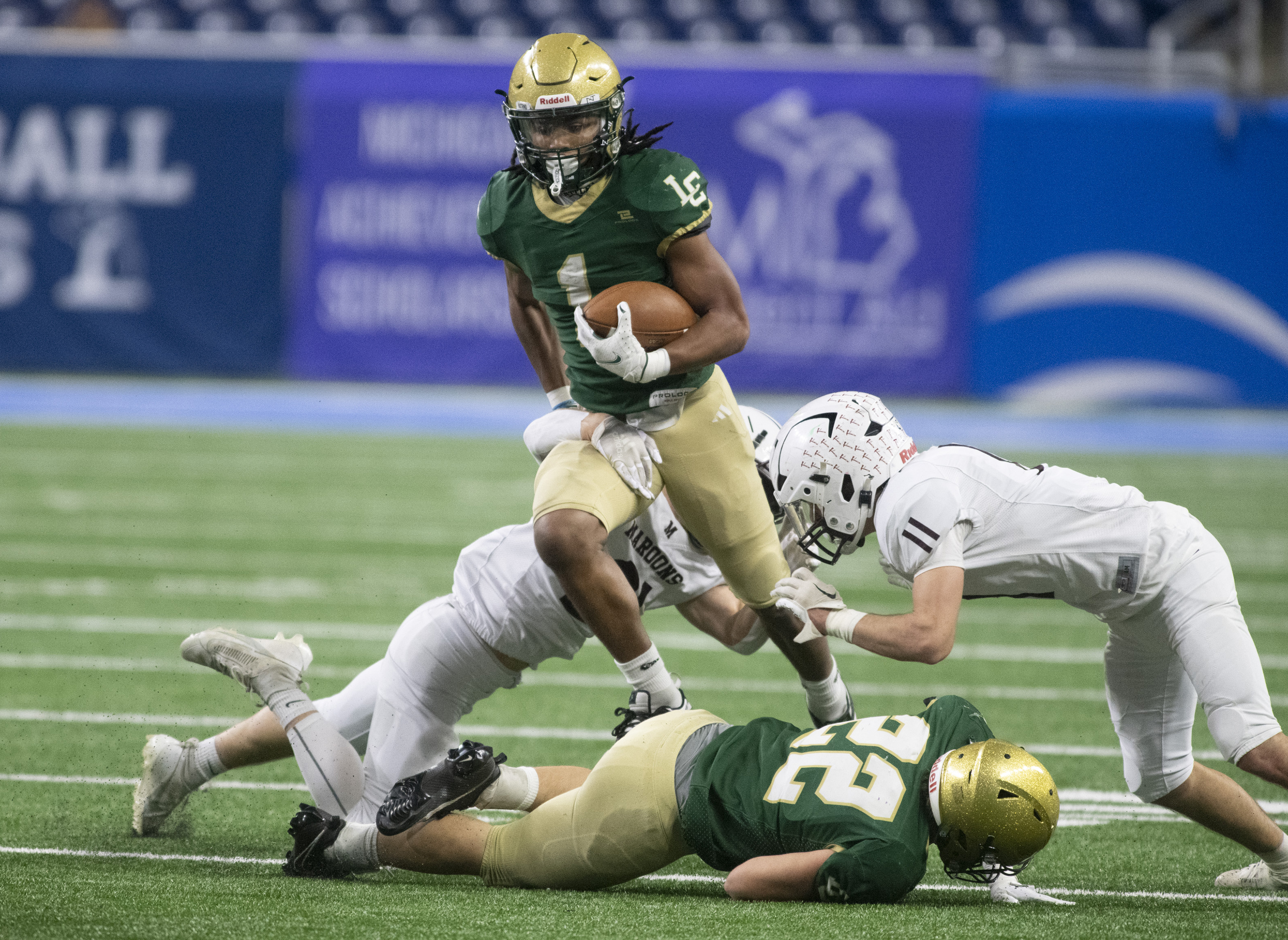 Anna clinches first-ever trip to state title game with gritty win over  Decatur