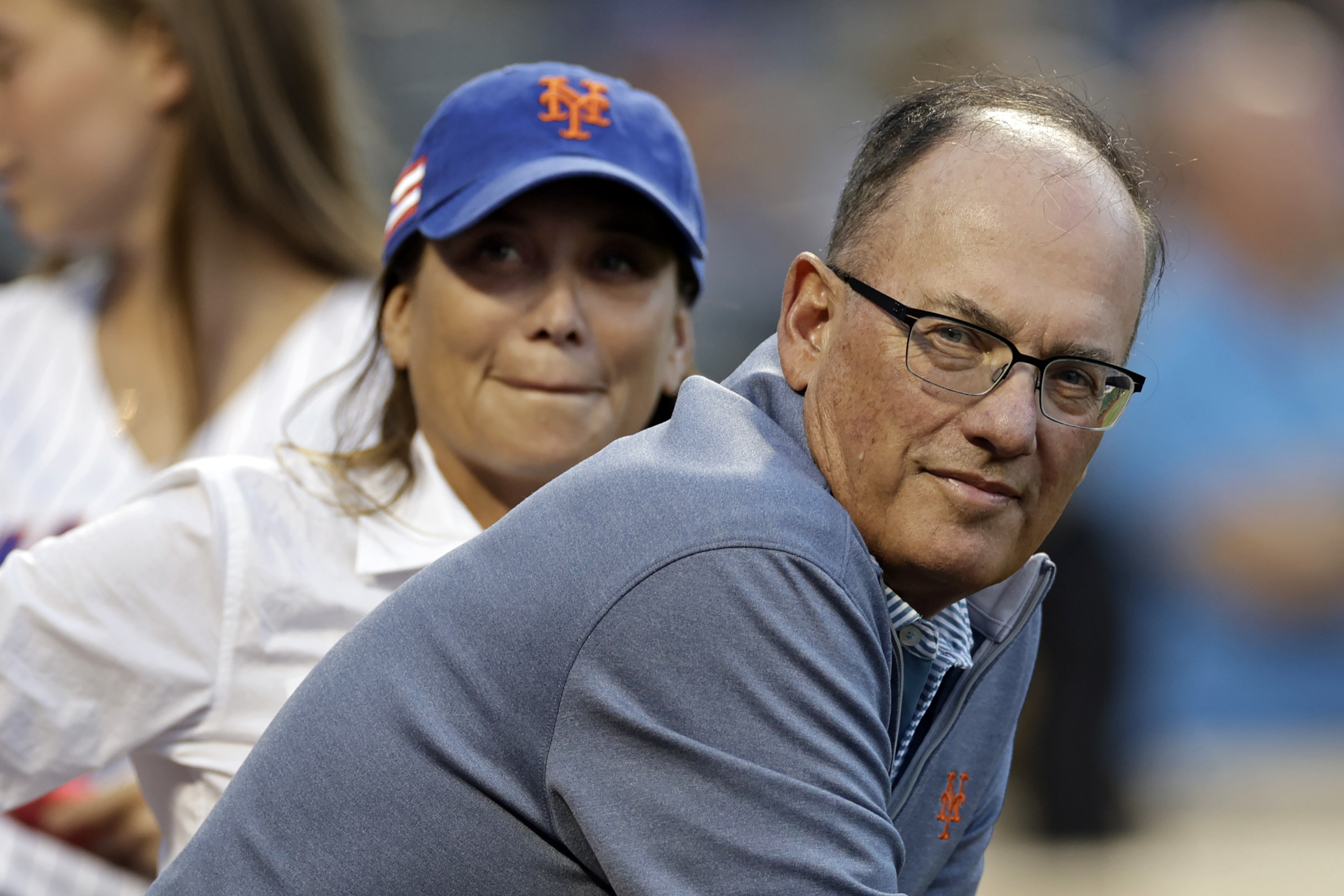 New York Mets owner's wife gets $65k chain made with team's logo