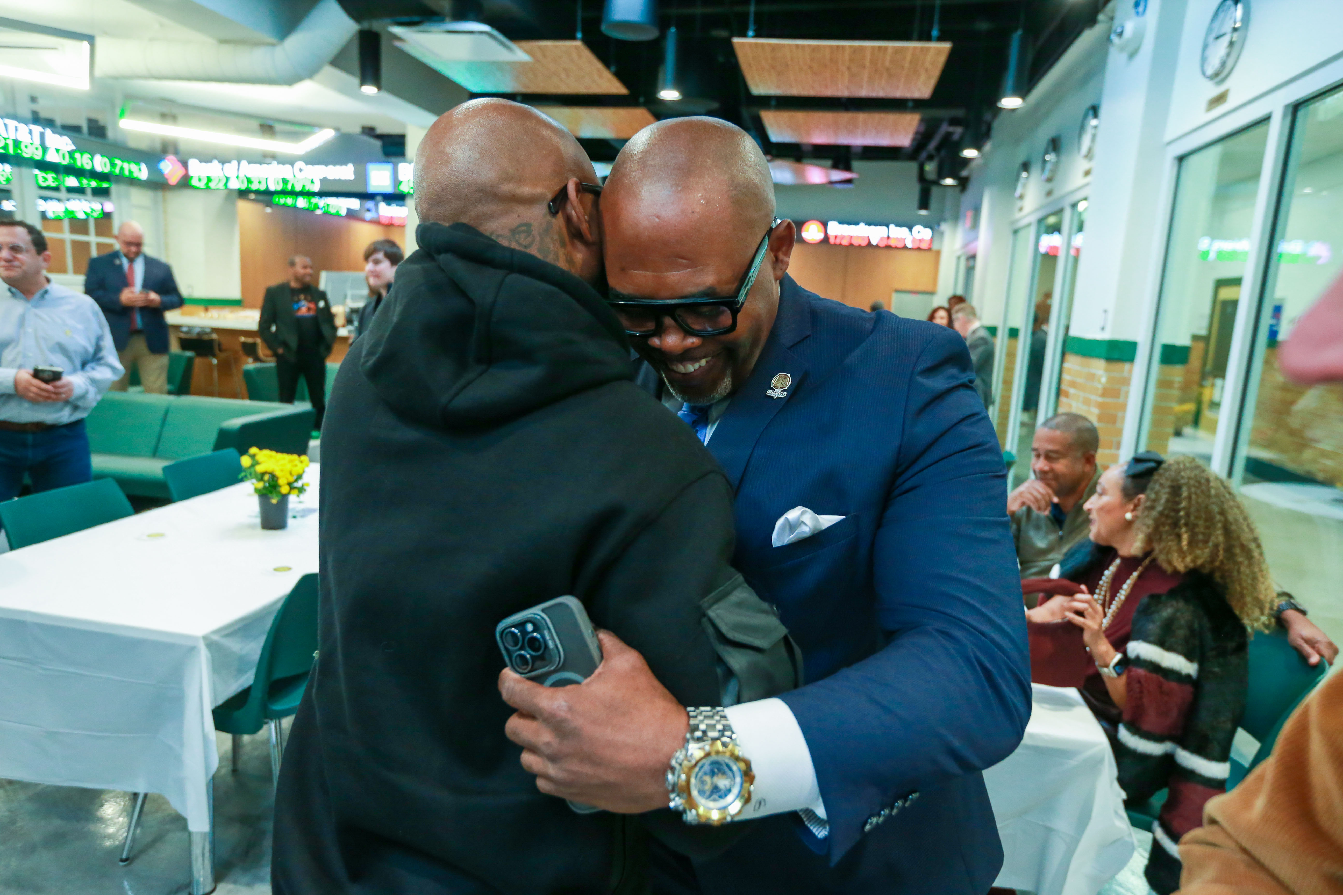 Naughty By Nature rapper unveils mentor program at Newark high school ...