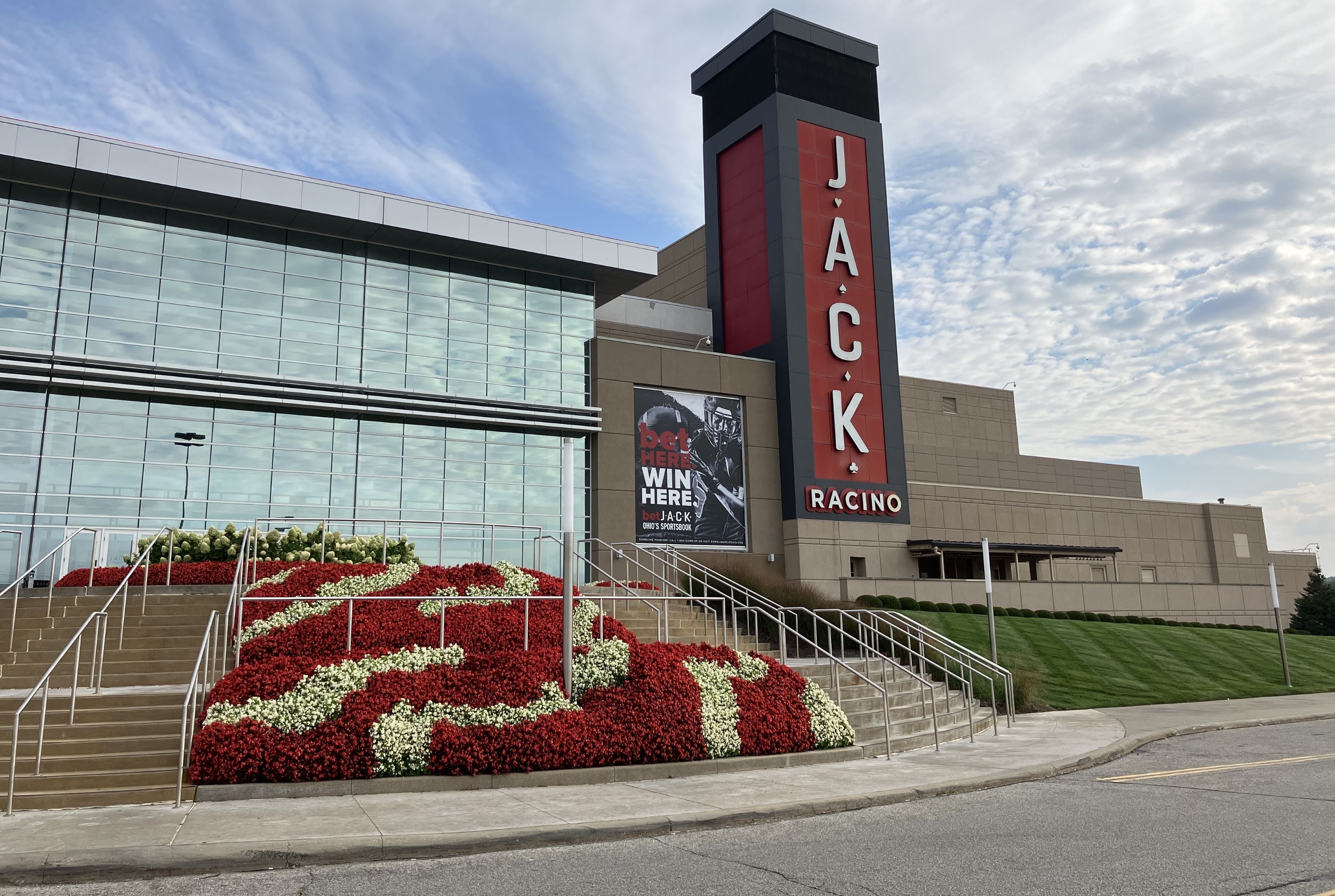OneKitchen At Jack Thistledown Racino Cleveland onekitchen-at-jack-thistledown-racino-cleveland