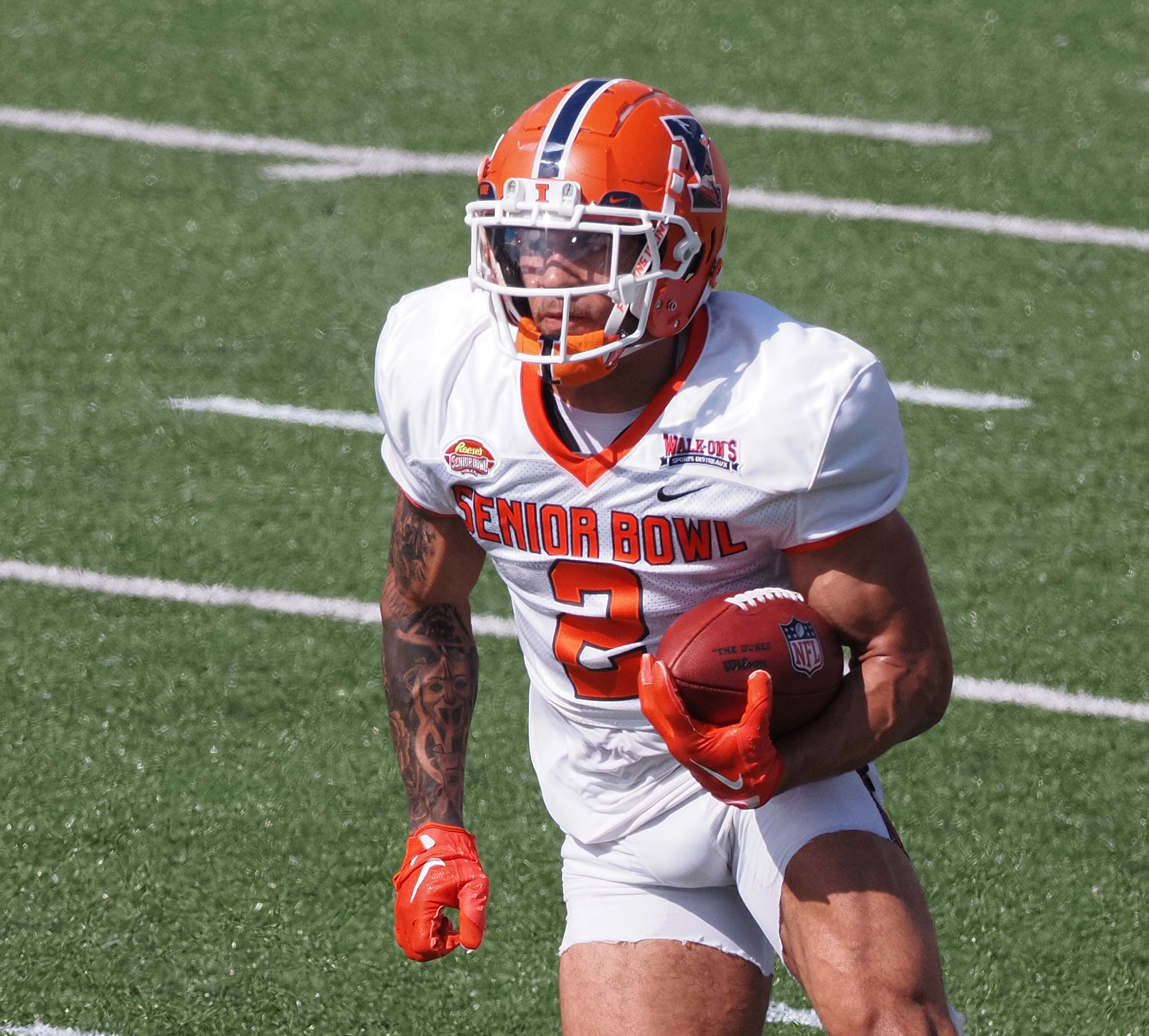 First look Jersey swap of new @bengals running back @gse.football  @chasebrown___