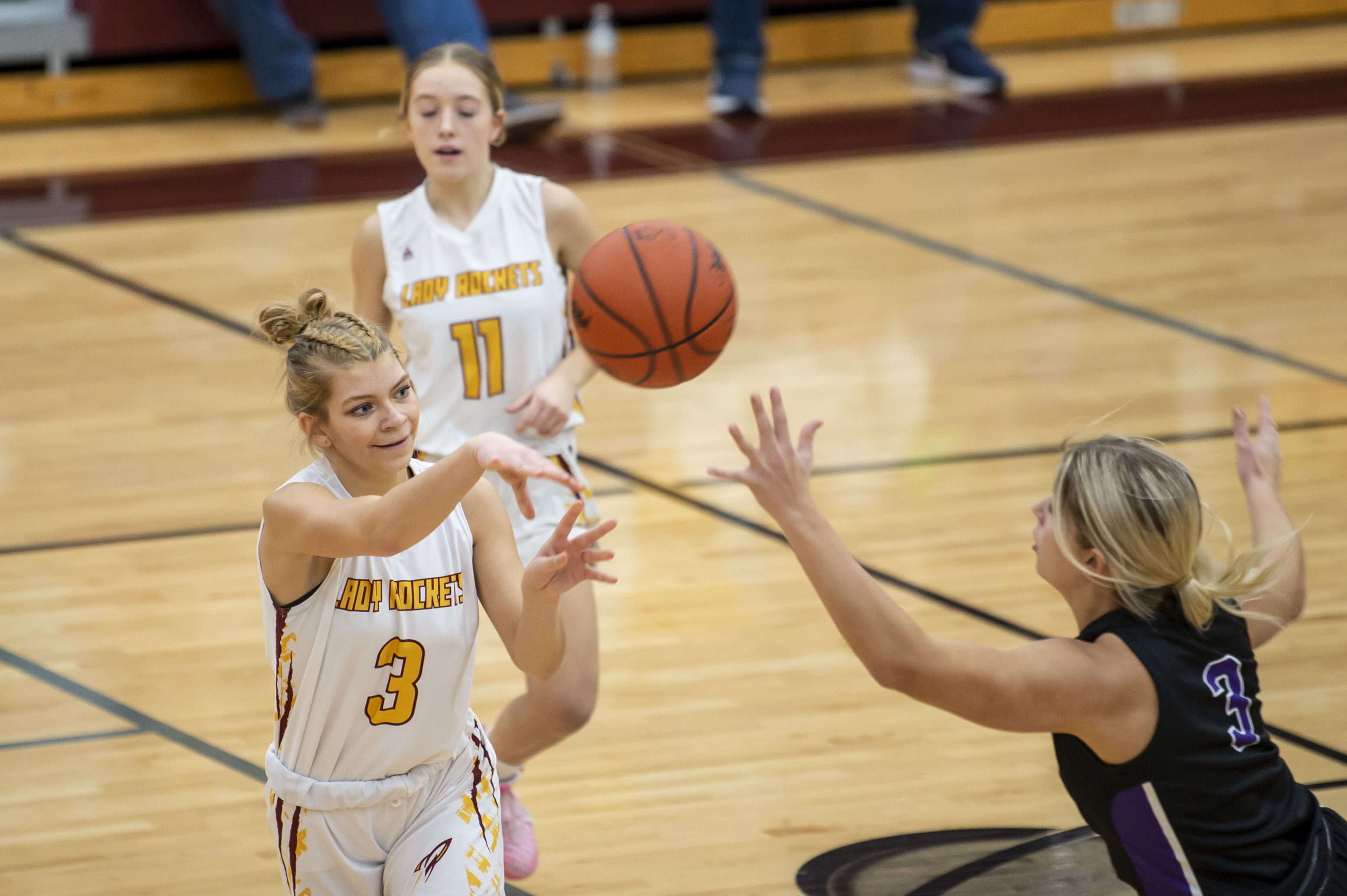 Reese girls basketball hosts Caro - mlive.com