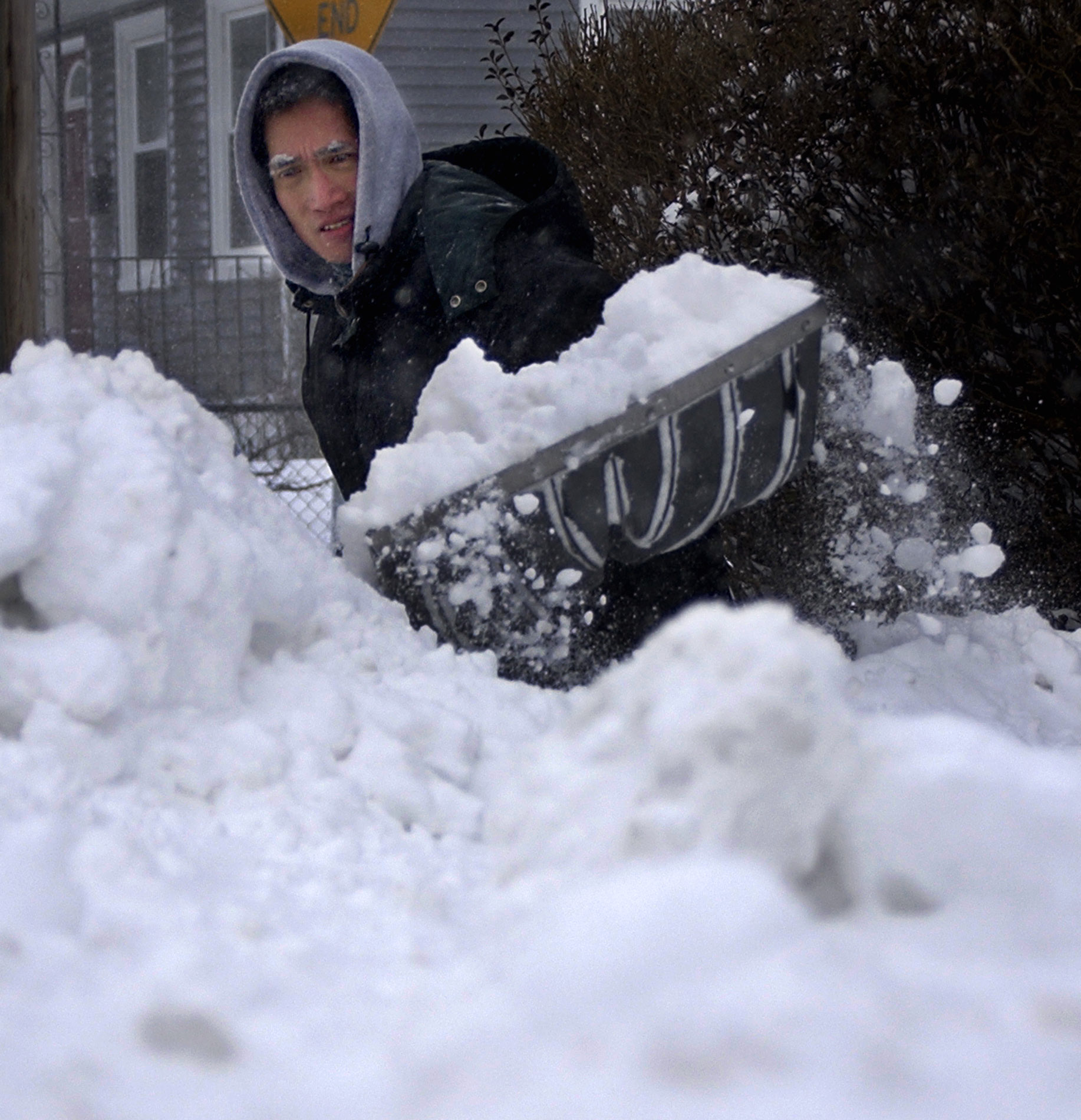 Blizzard of 2005 brought more than 2 feet of snow to Massachusetts ...
