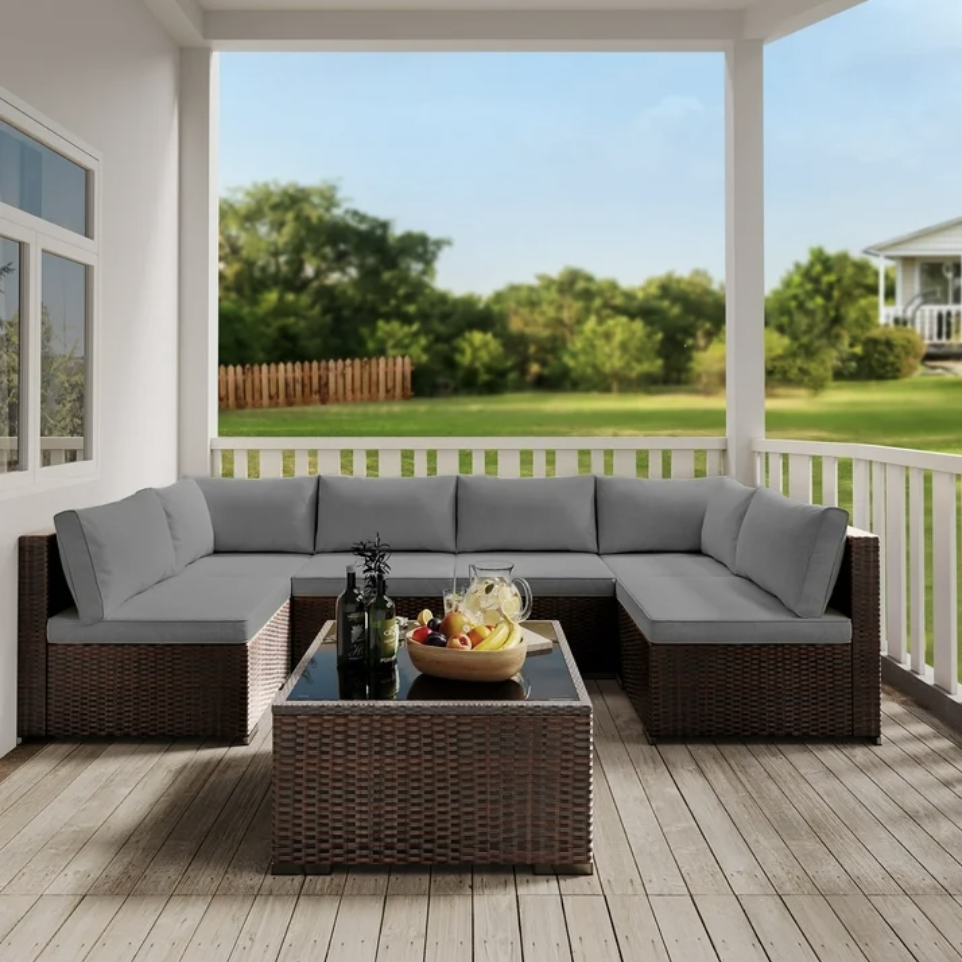 Walmart shoppers are rushing to get nearly $900 patio set for just