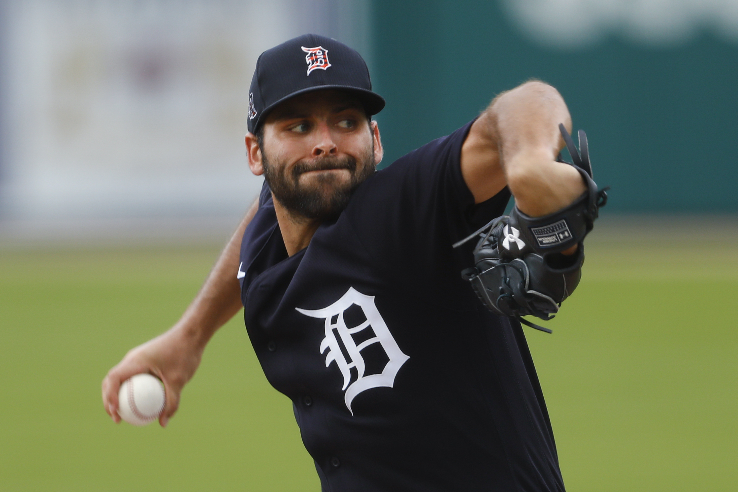 Detroit Tigers' Issac Paredes still batting -- and battling his weight