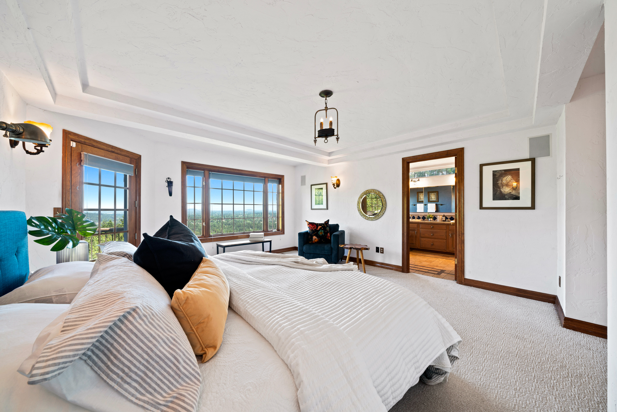 Lake Oswego 'castle' for sale