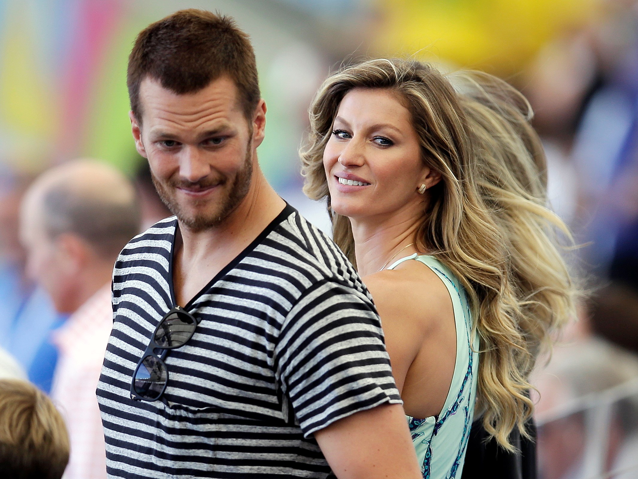 Report: Gisele Bundchen hires divorce lawyer, Tom Brady 'trying to