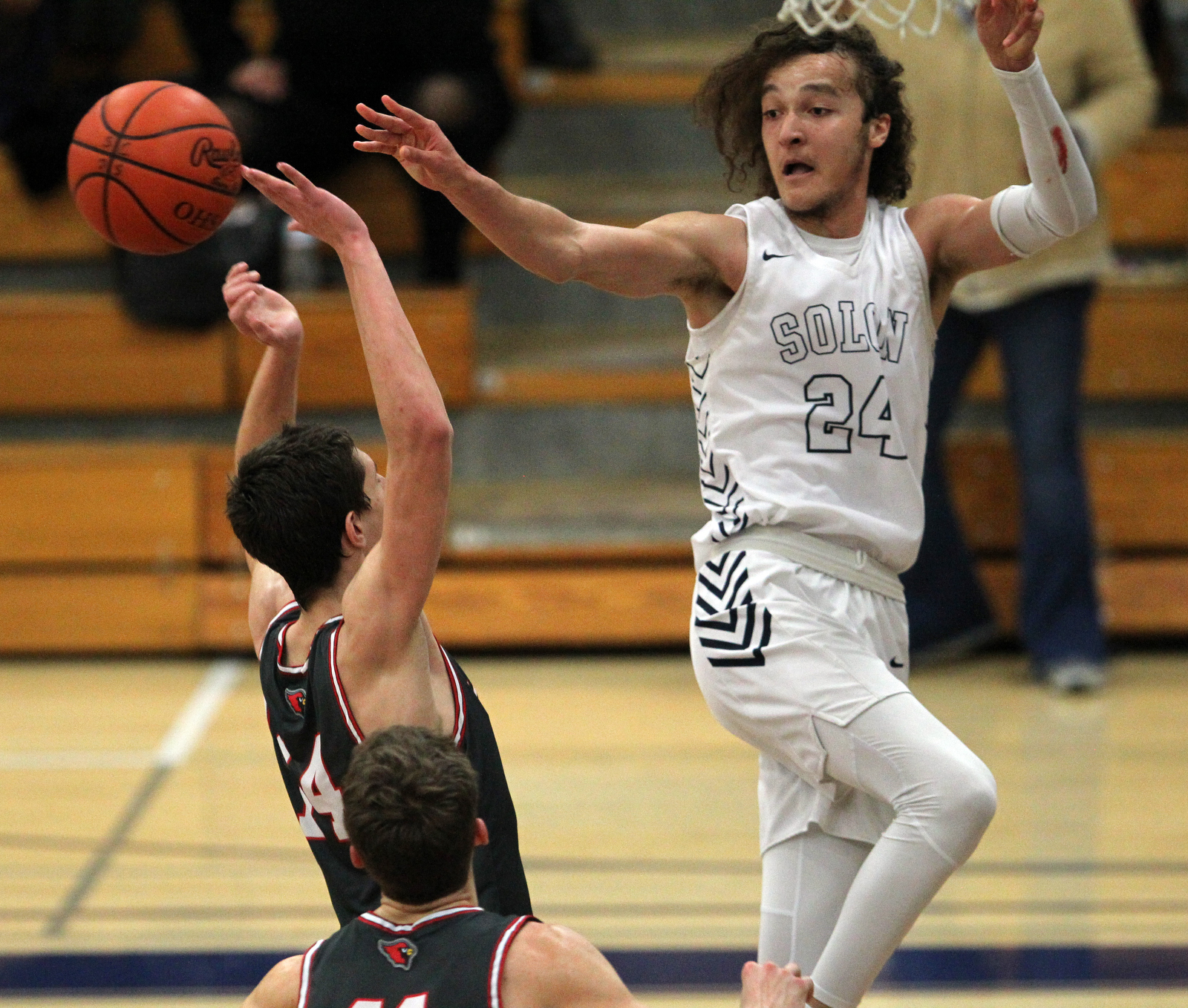 Mentor at Solon High School boy's basketball, January 14, 2022 ...