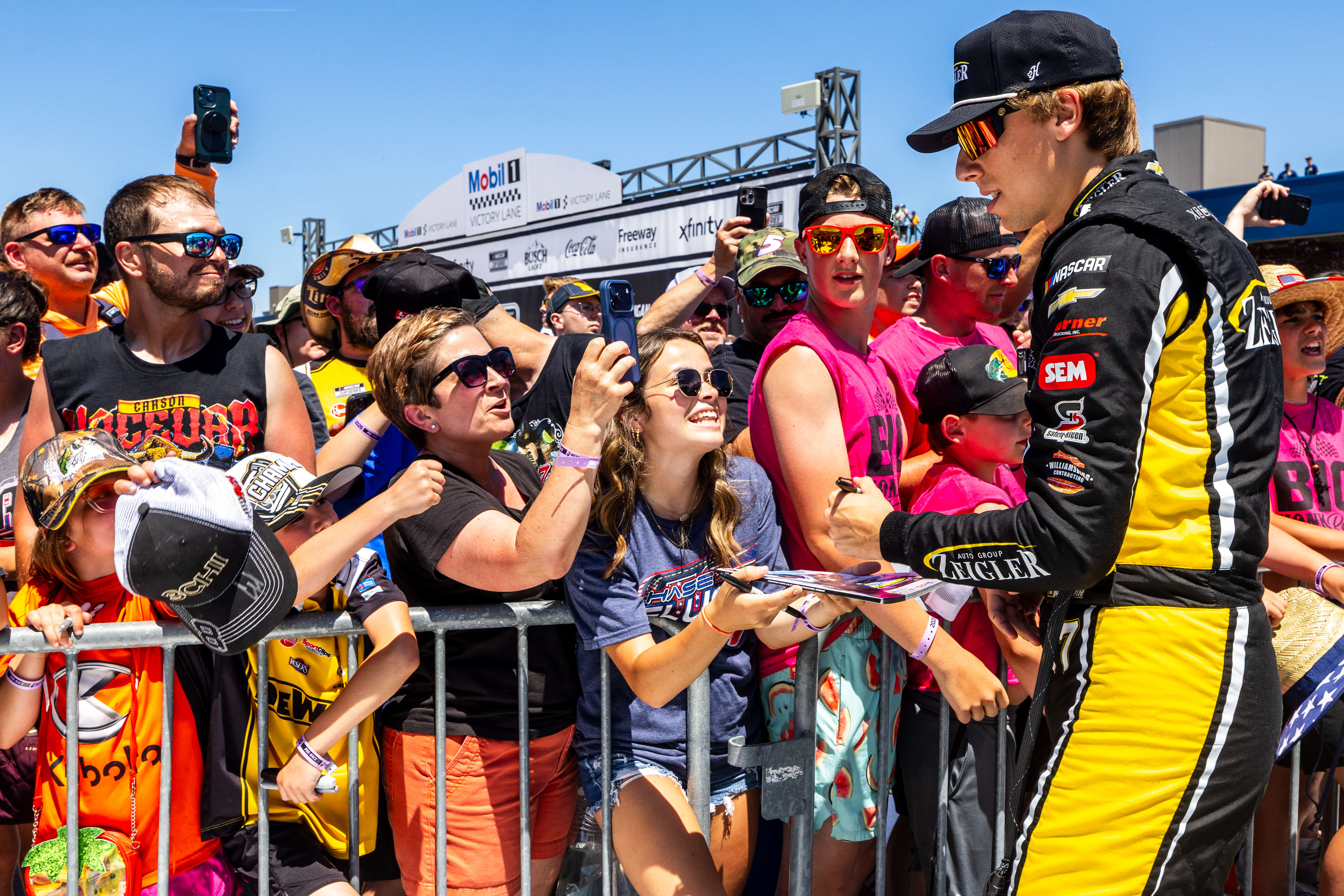 See our 75 favorite photos from NASCAR weekend at MIS - mlive.com