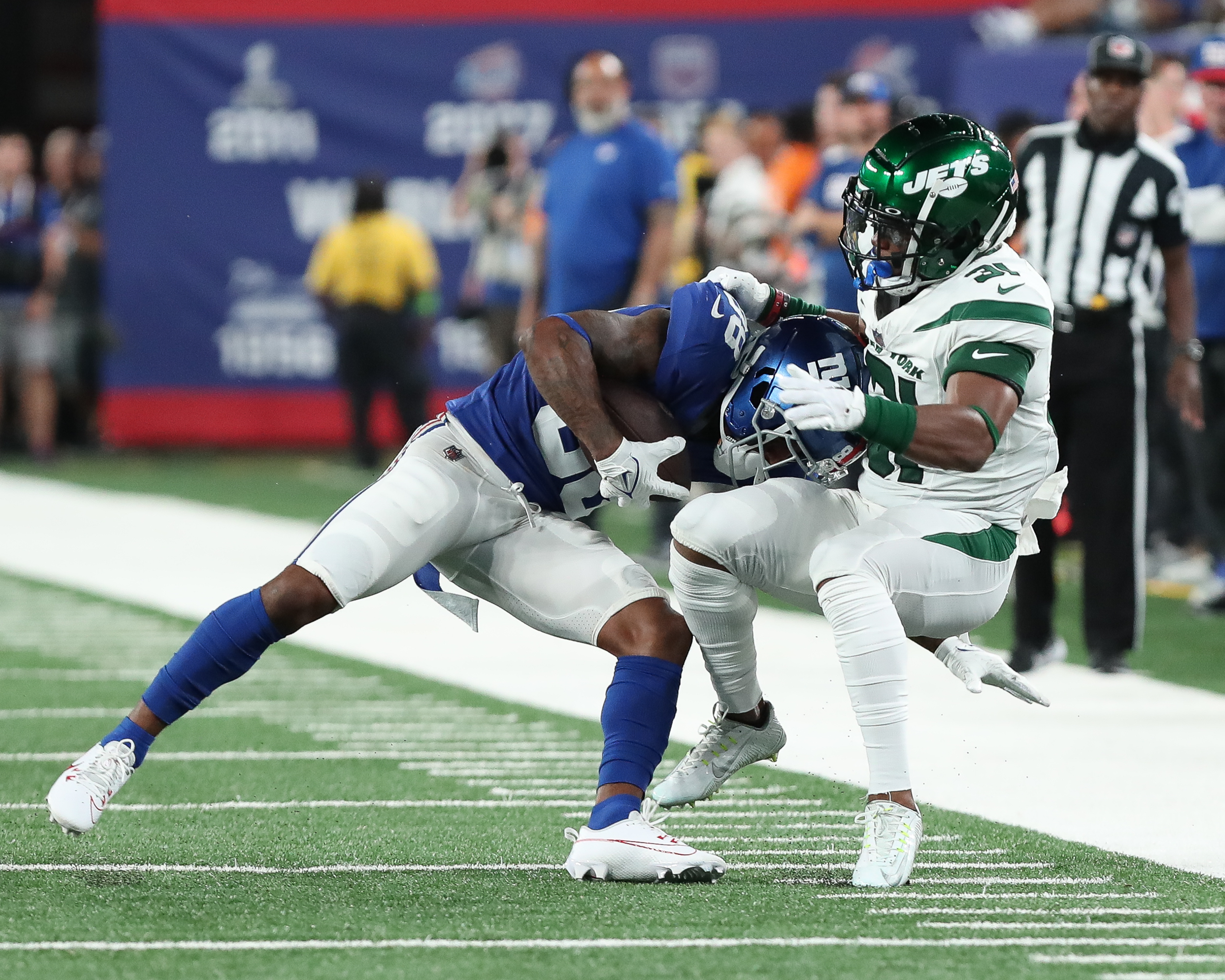 Giants LB Jihad Ward Sends Warning to Jets QB Aaron Rodgers