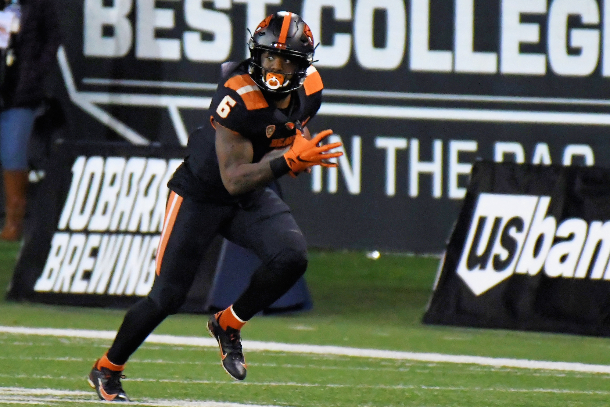 Report: Oregon State Star RB Jermar Jefferson Ruled Out Against Utah