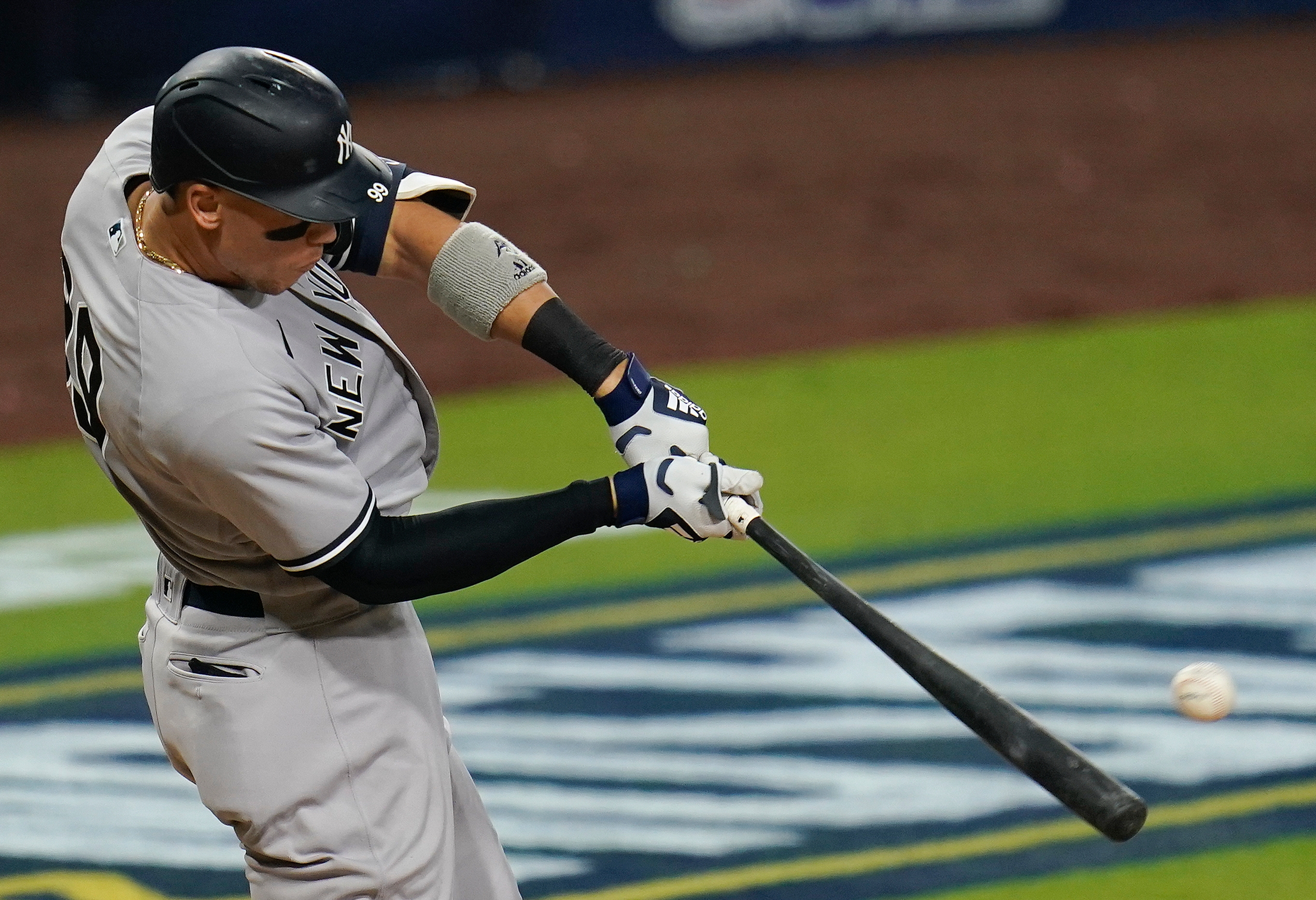 Aaron Judge Ranked No. 4 Right Fielder in Baseball - Pinstriped