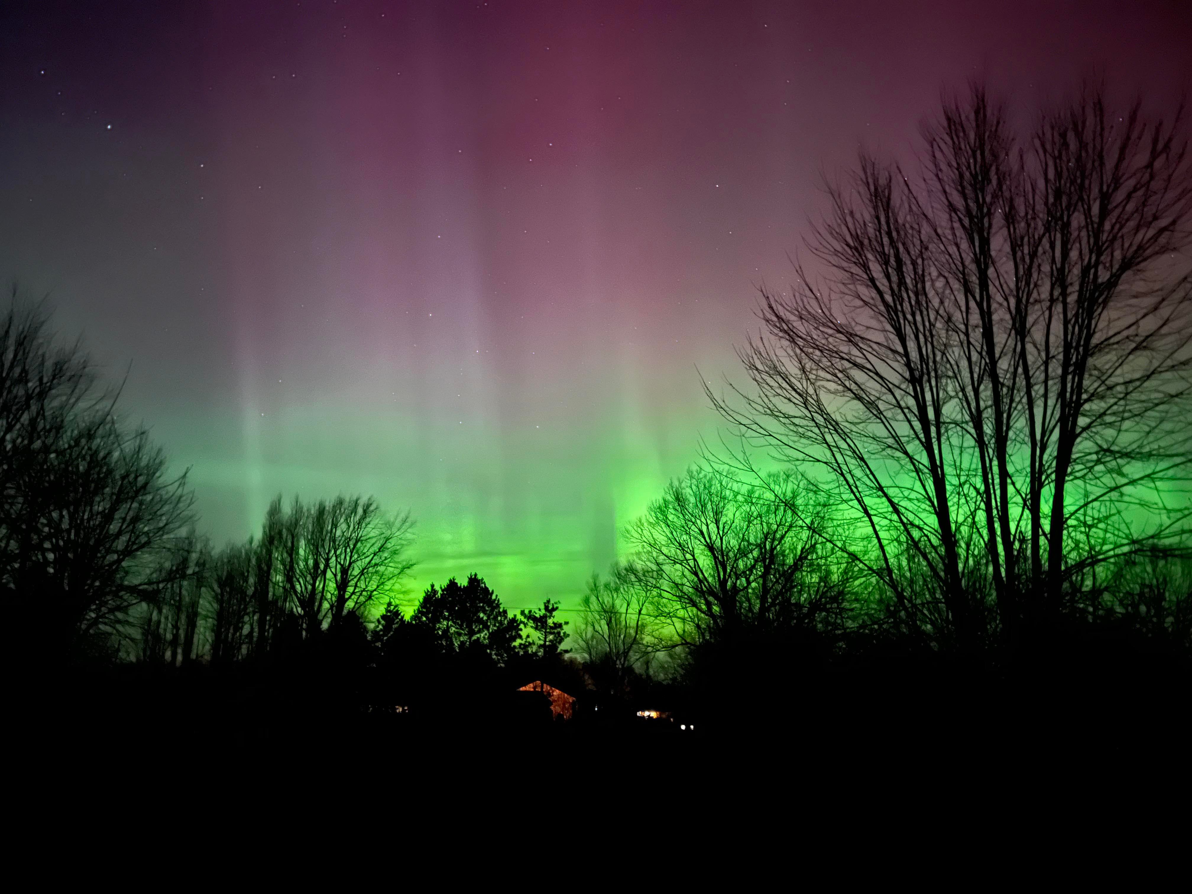 Michigan residents see beauty of the Northern Lights