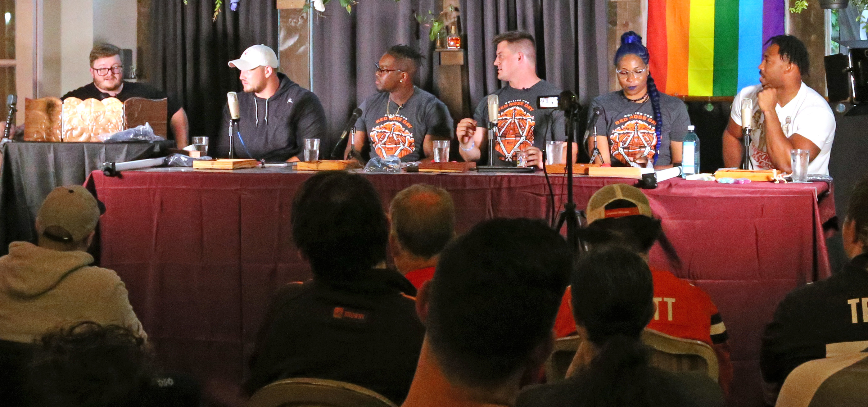 Browns players roll dice for charity game of Dungeons and Dragons