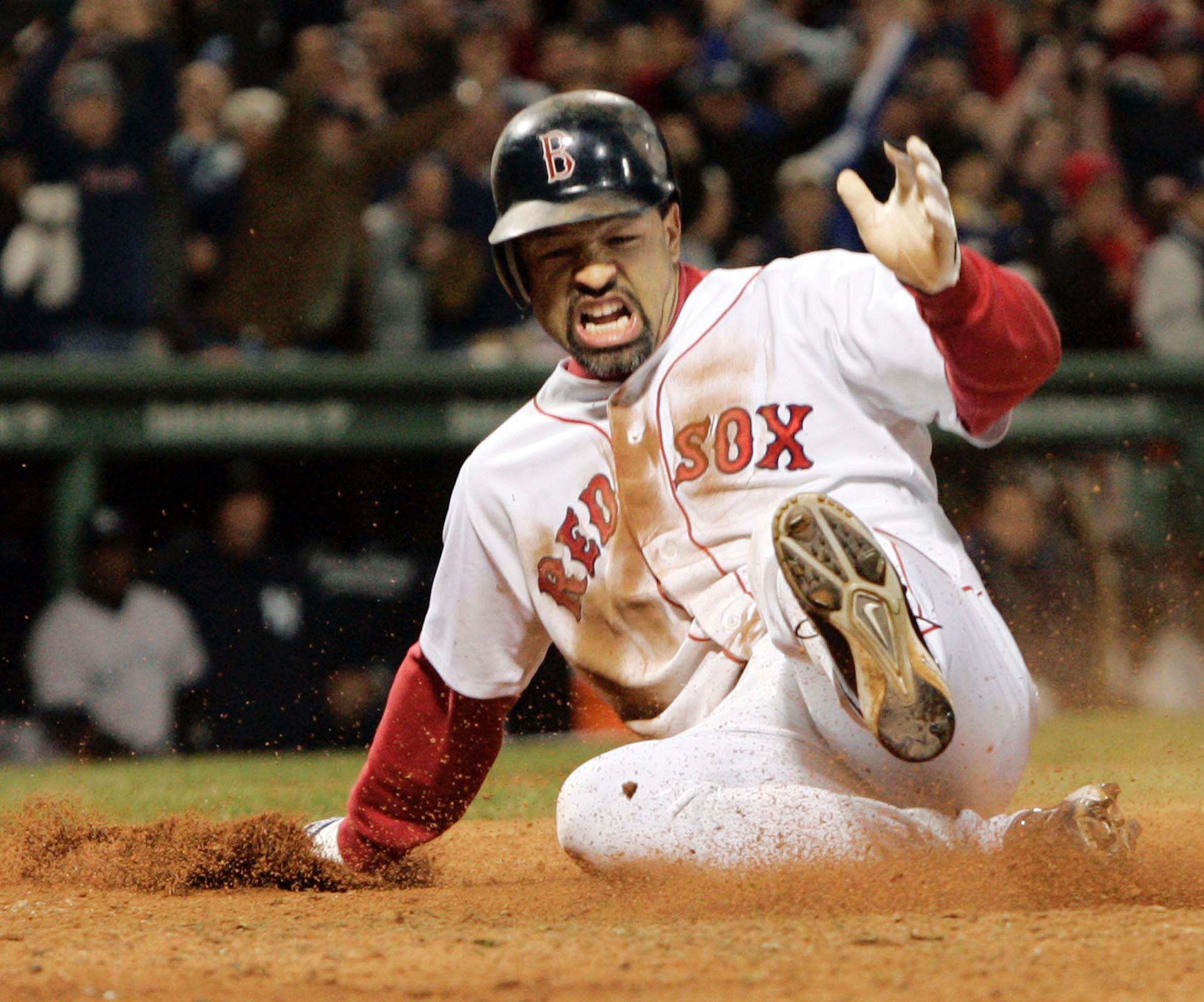 He helped them beat the Yankees in 2004; now Dave Roberts hopes to beat the Red  Sox