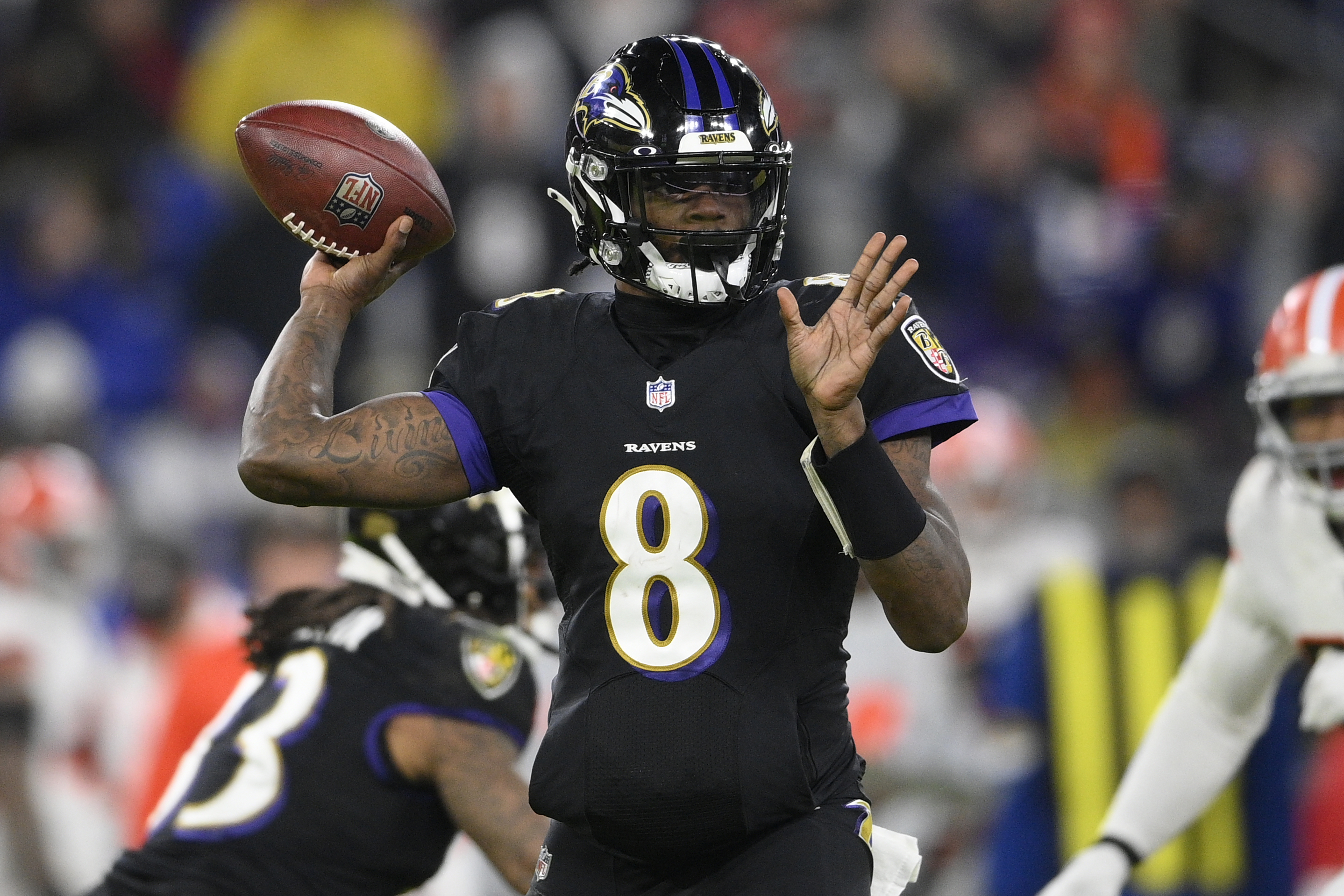 Watch: Fans Sing National Anthem Along With NYPD Officer At Jets-Ravens Game