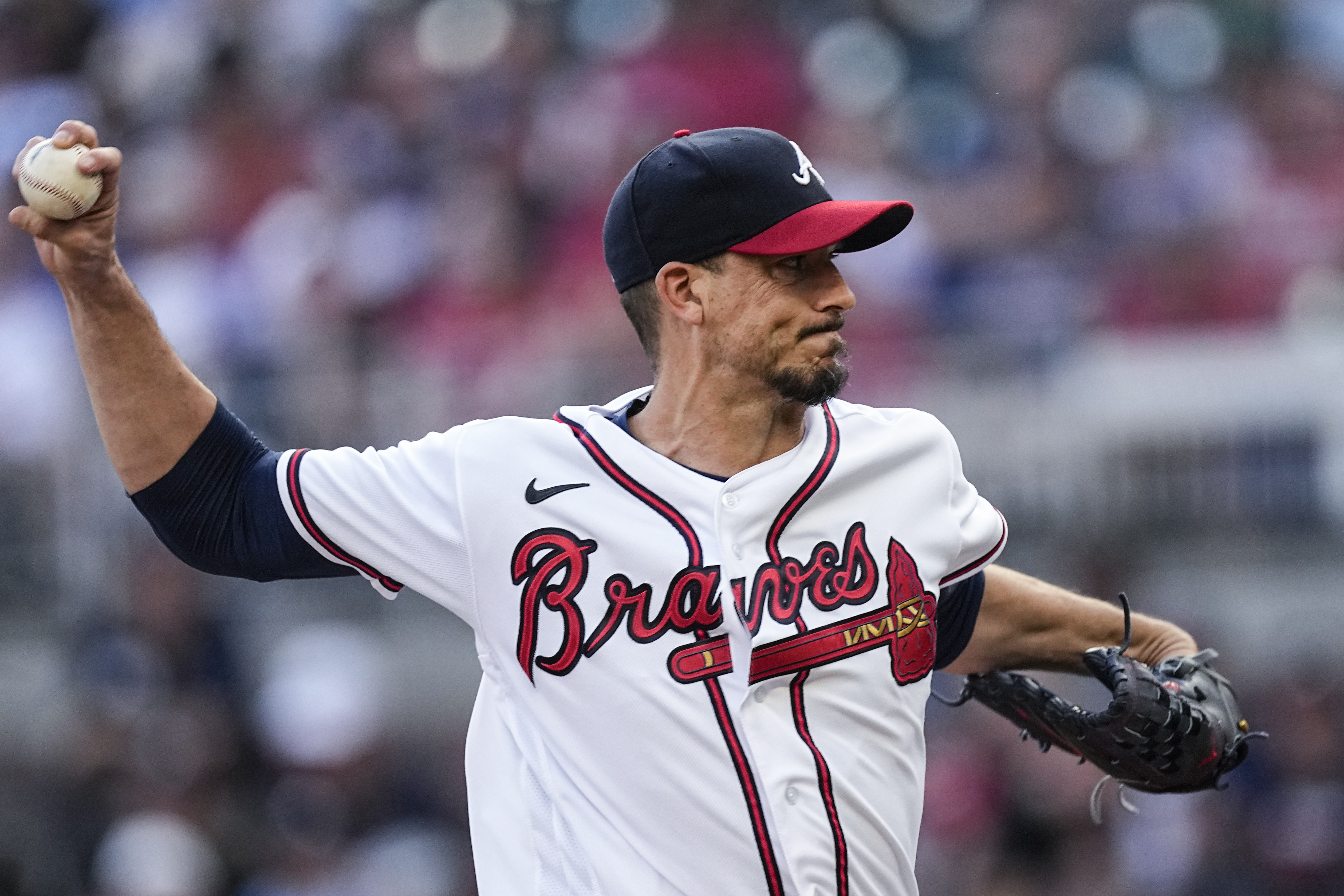 The Braves Continue to Bet on Charlie Morton