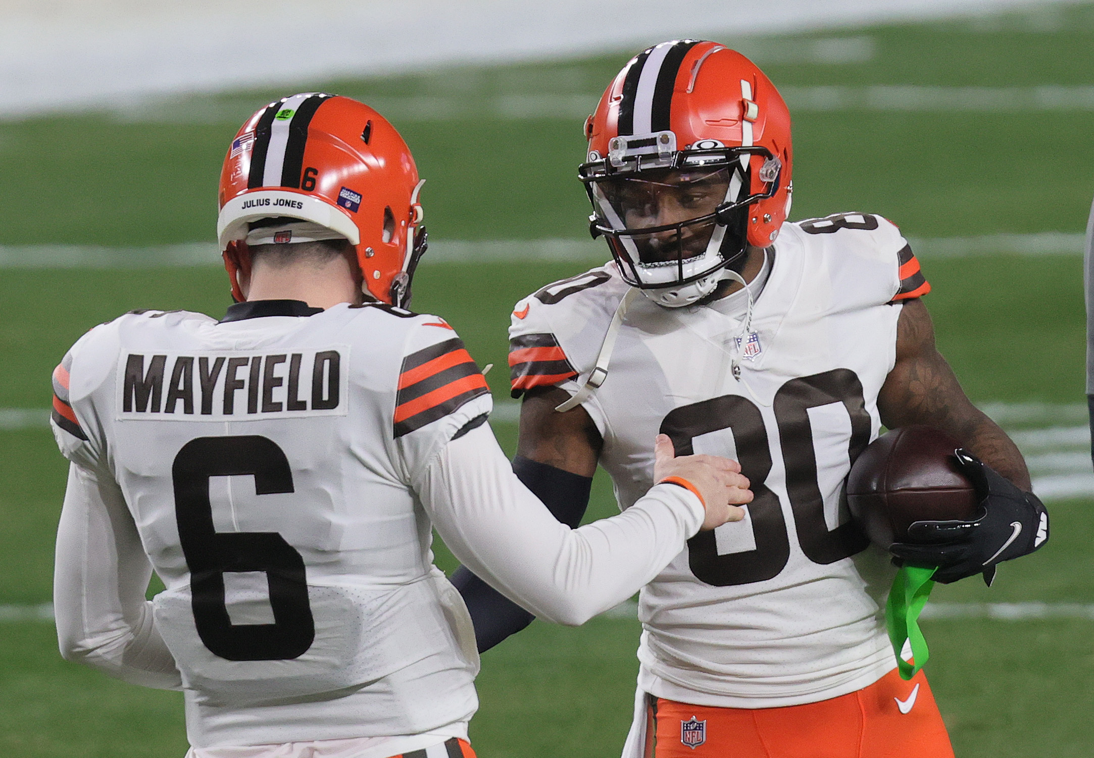 Watch Jarvis Landry Catch Baker Mayfield S First Playoff Touchdown Pass On Sunday Night Vs Steelers Cleveland Com
