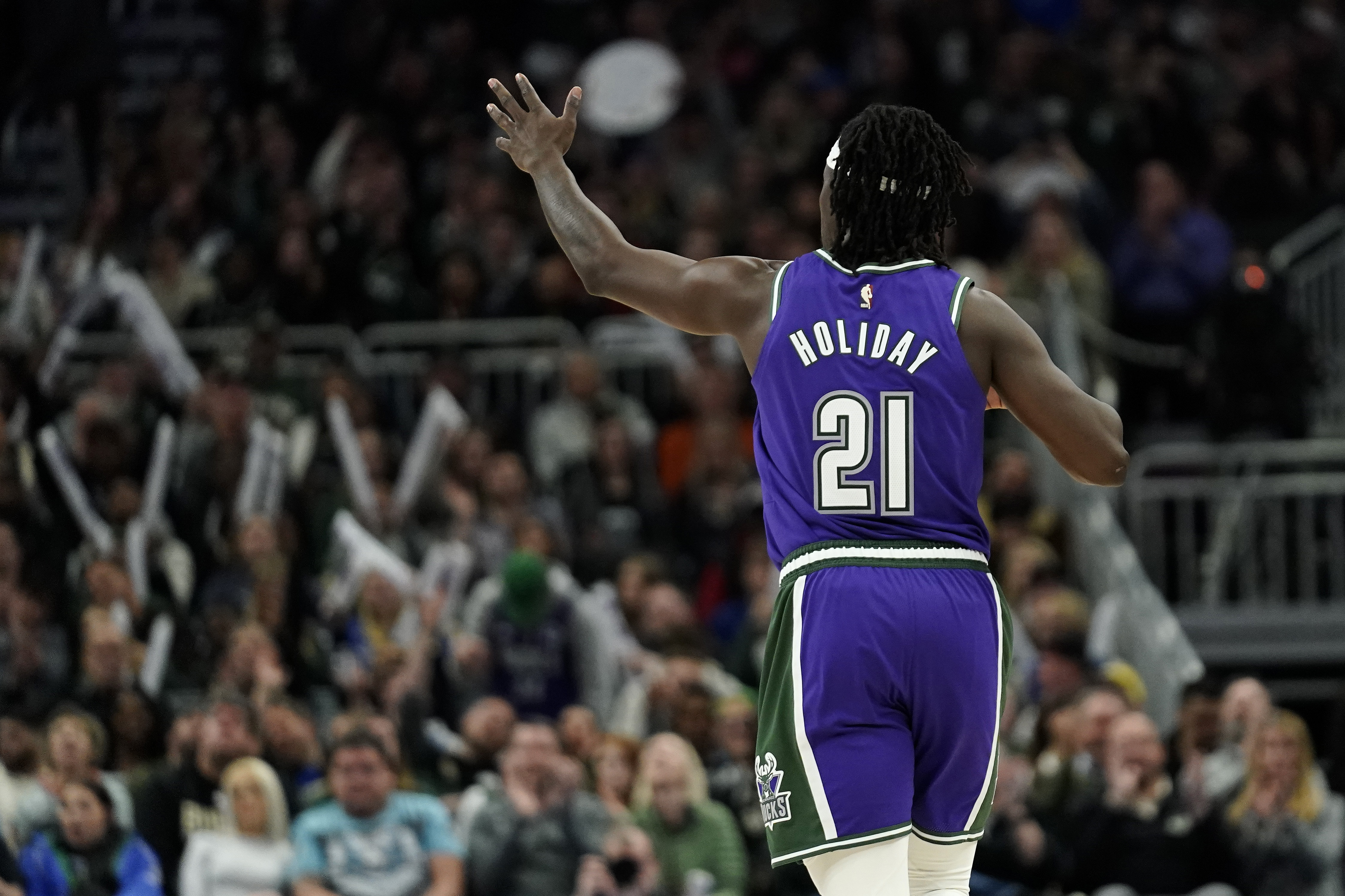 Jrue Holiday traded to the Celtics in a deal that sends Malcolm