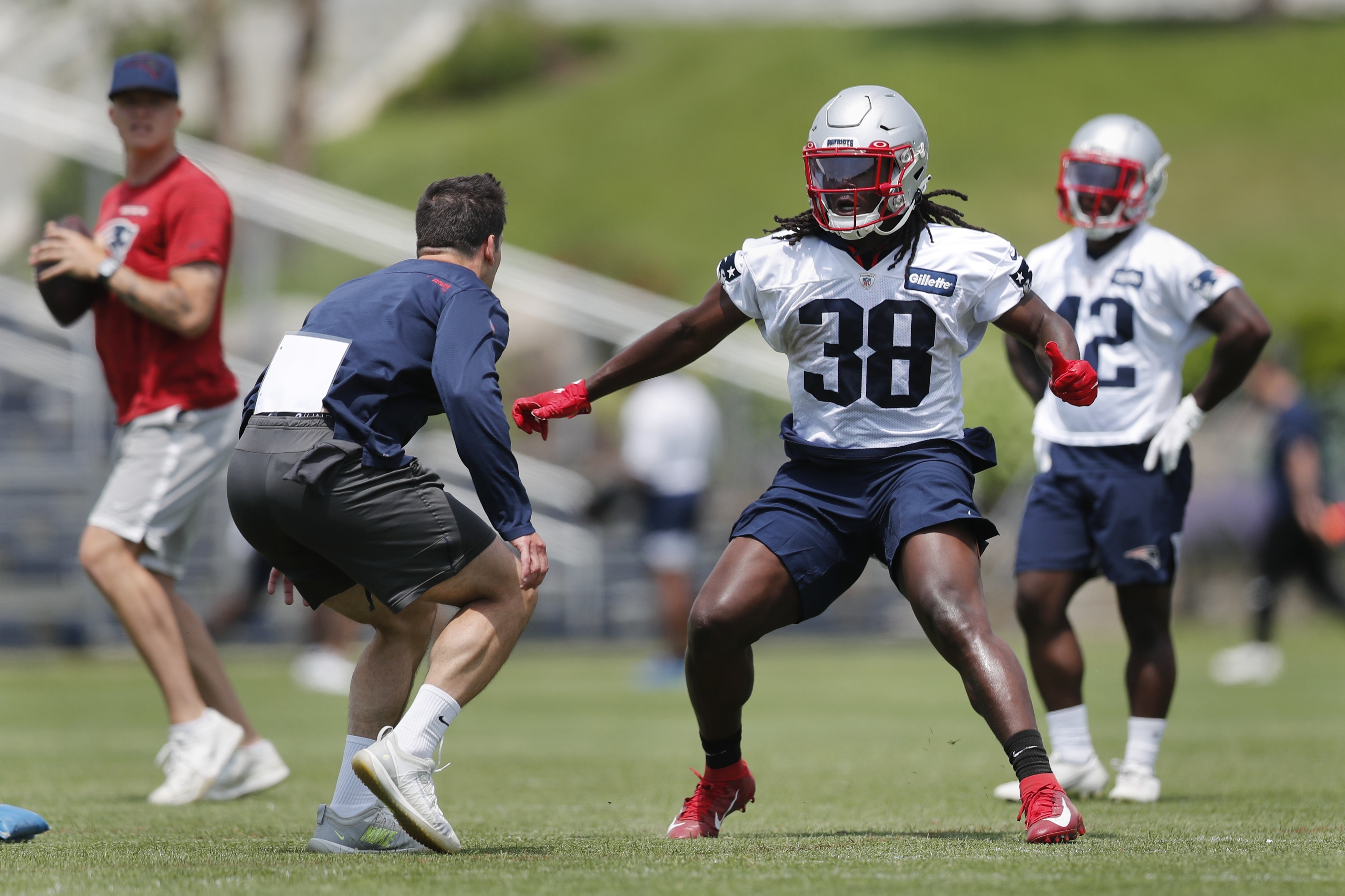 Rhamondre Stevenson adds power to the Patriots' running game