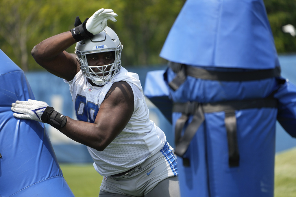 James Houston CANNOT BE TRADED From the Detroit Lions 