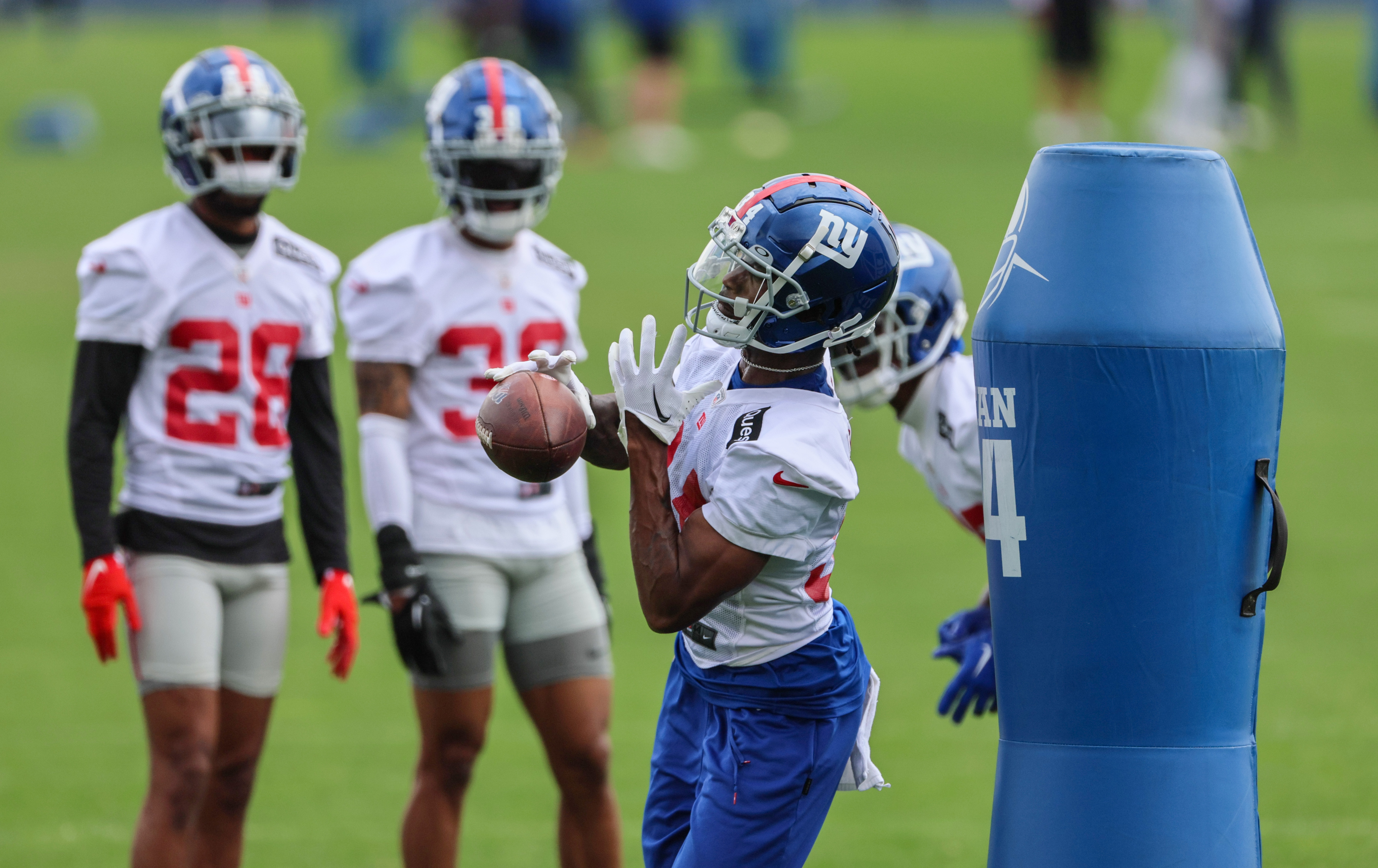 See it: Saquon Barkley still training diligently amid Giants contract  standoff