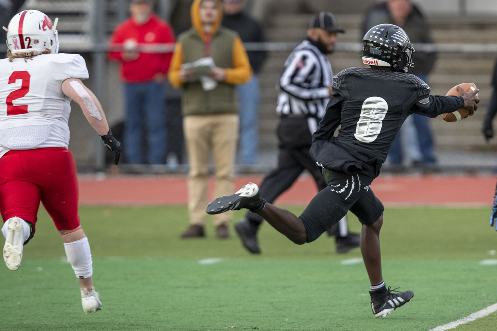 Harrisburg wins 2021 District 3 Football Championship