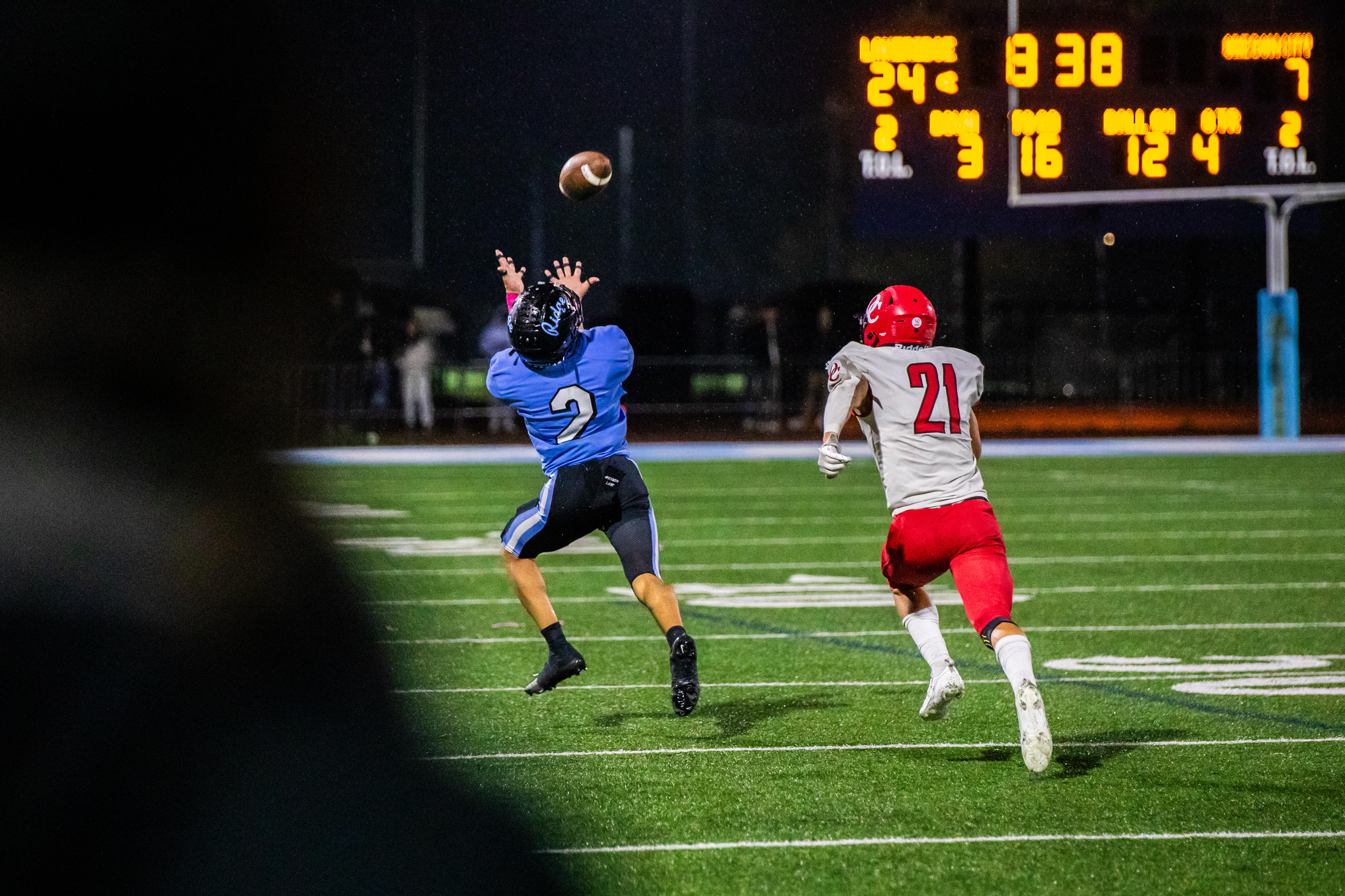 Lake Ridge Pacers Oregon high school football: Lakeridge Pacers vs Oregon City Pioneers ...