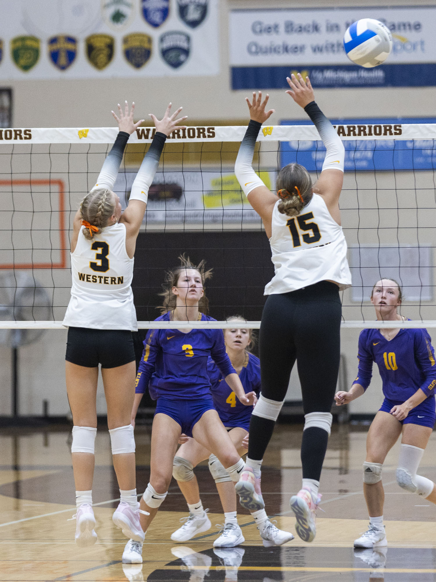 Bay City Western tops Bay City Central in rivalry game - mlive.com