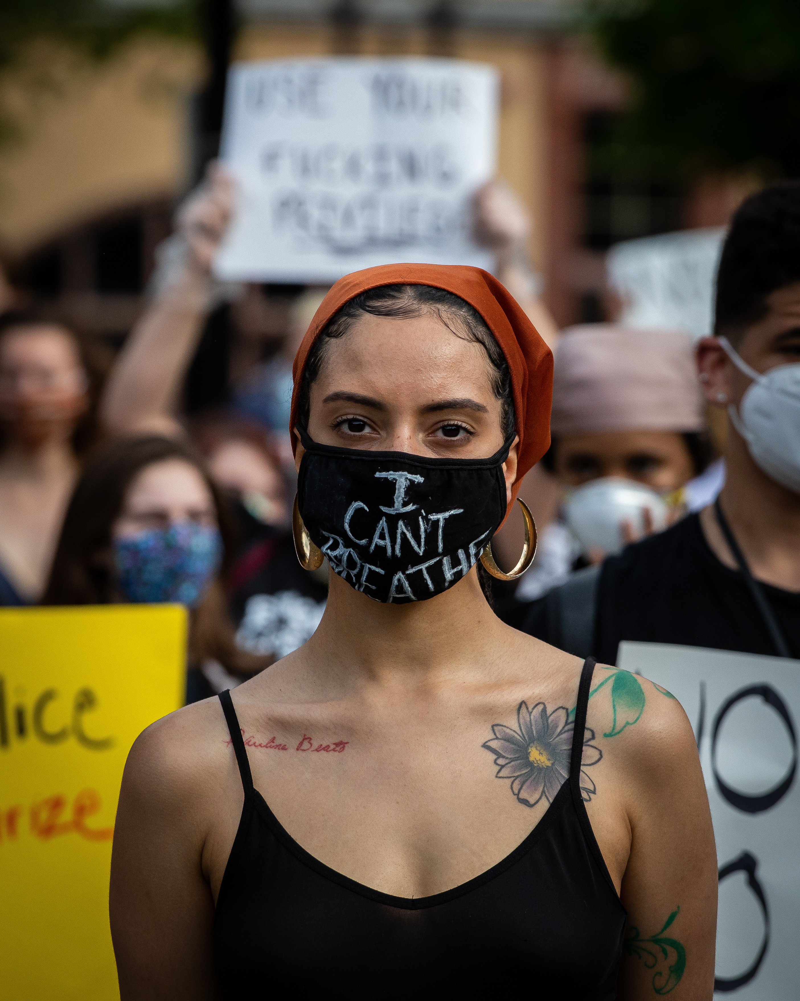 Protestors unfurl 'No ICE, No prisons, No More Cages' banner over Green  Monster at Fenway Park 