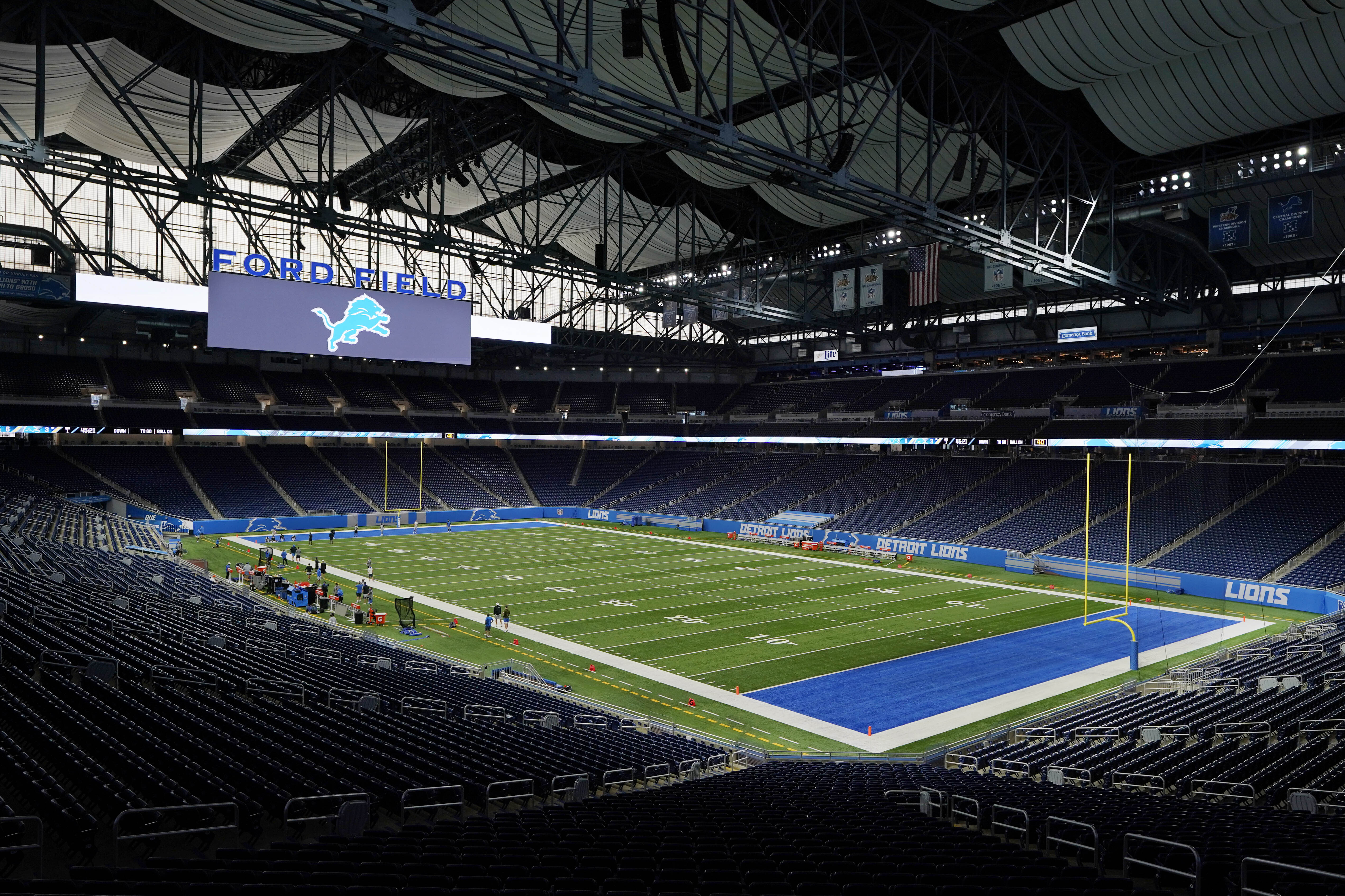 Empty feeling at Ford Field as Detroit Lions lose season opener