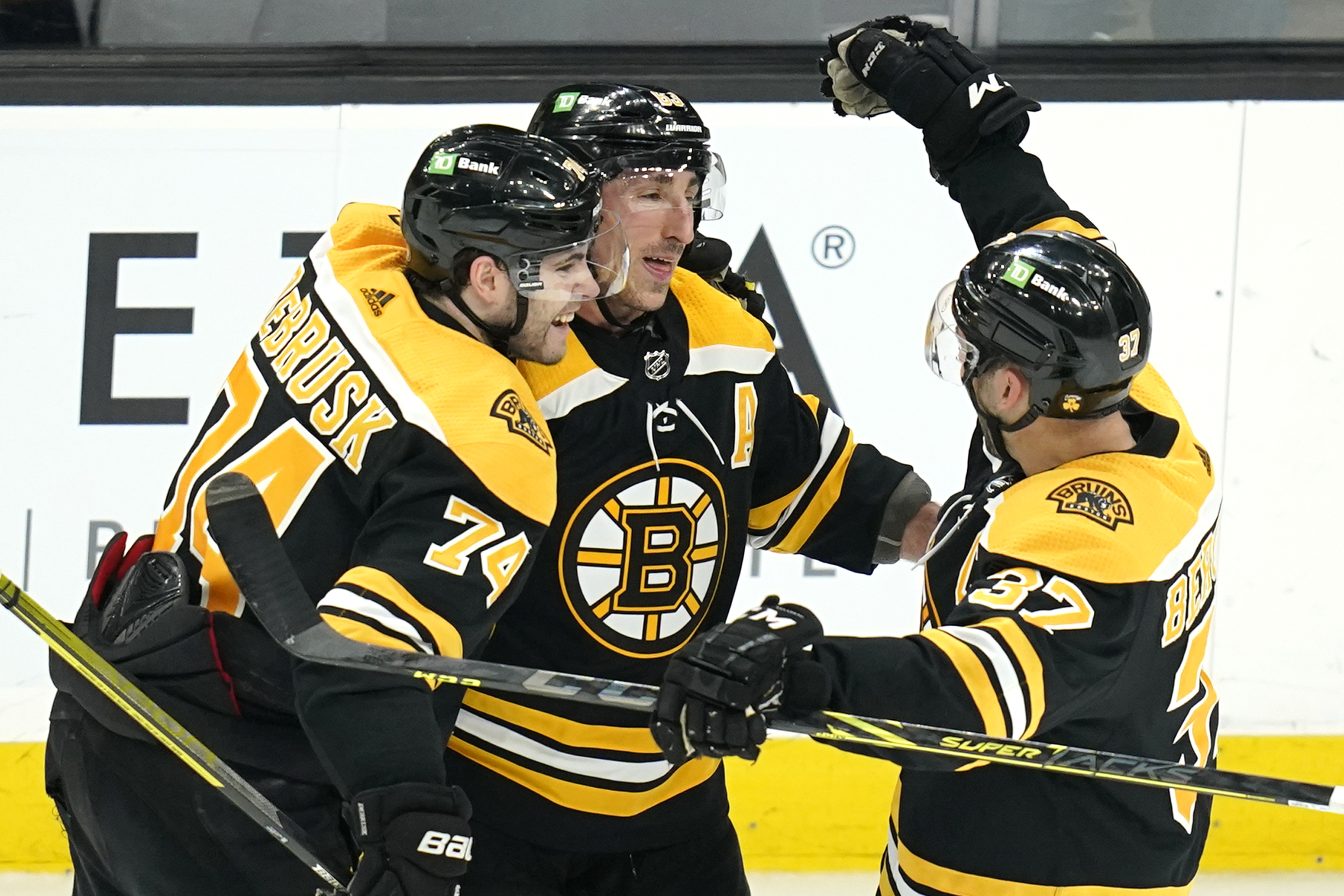 Boston Bruins schedule NHL releases full 2022-23 slate, including game at Fenway Park