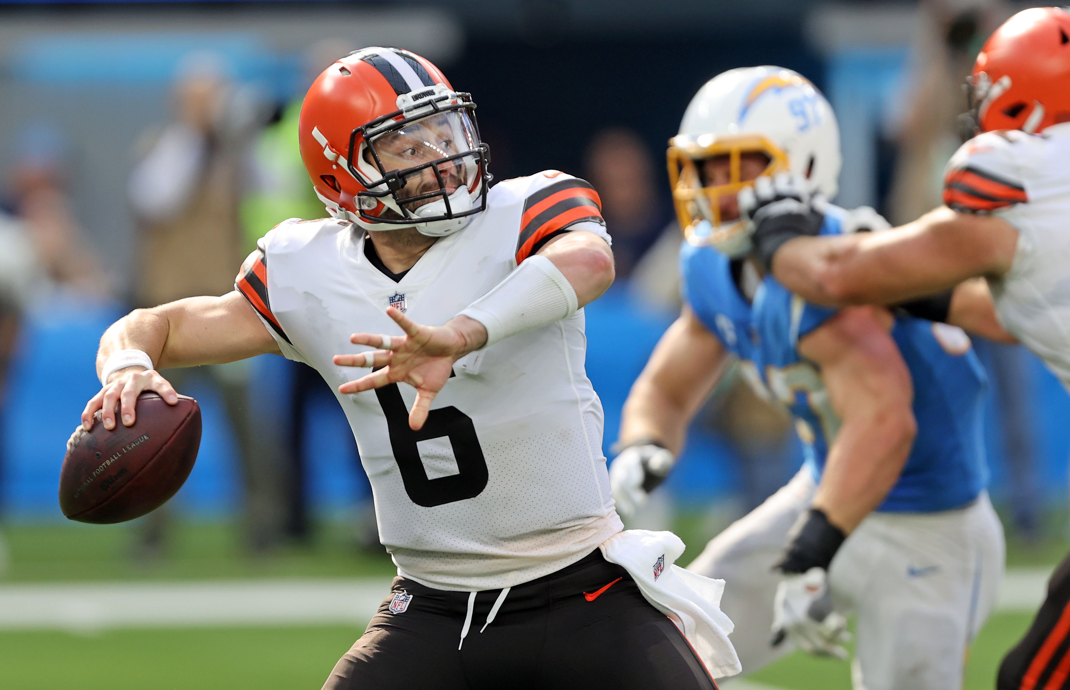 WATCH: Baker Mayfield throws first touchdown dime of 2021