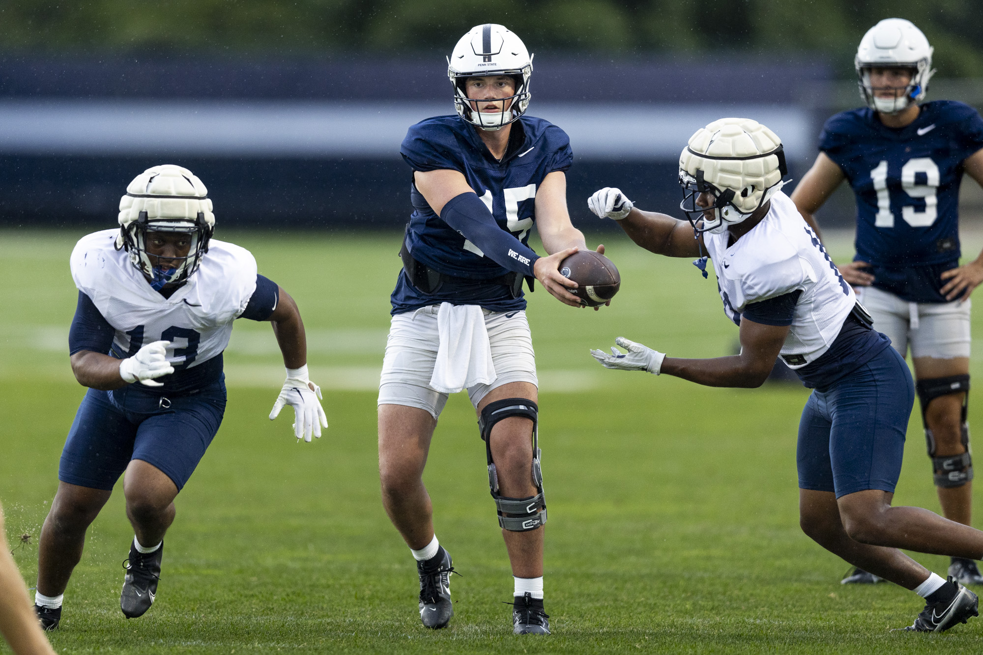 How Penn State coach Ja'Juan Seider balances Nick Singleton, Kaytron Allen  in the age of NIL 