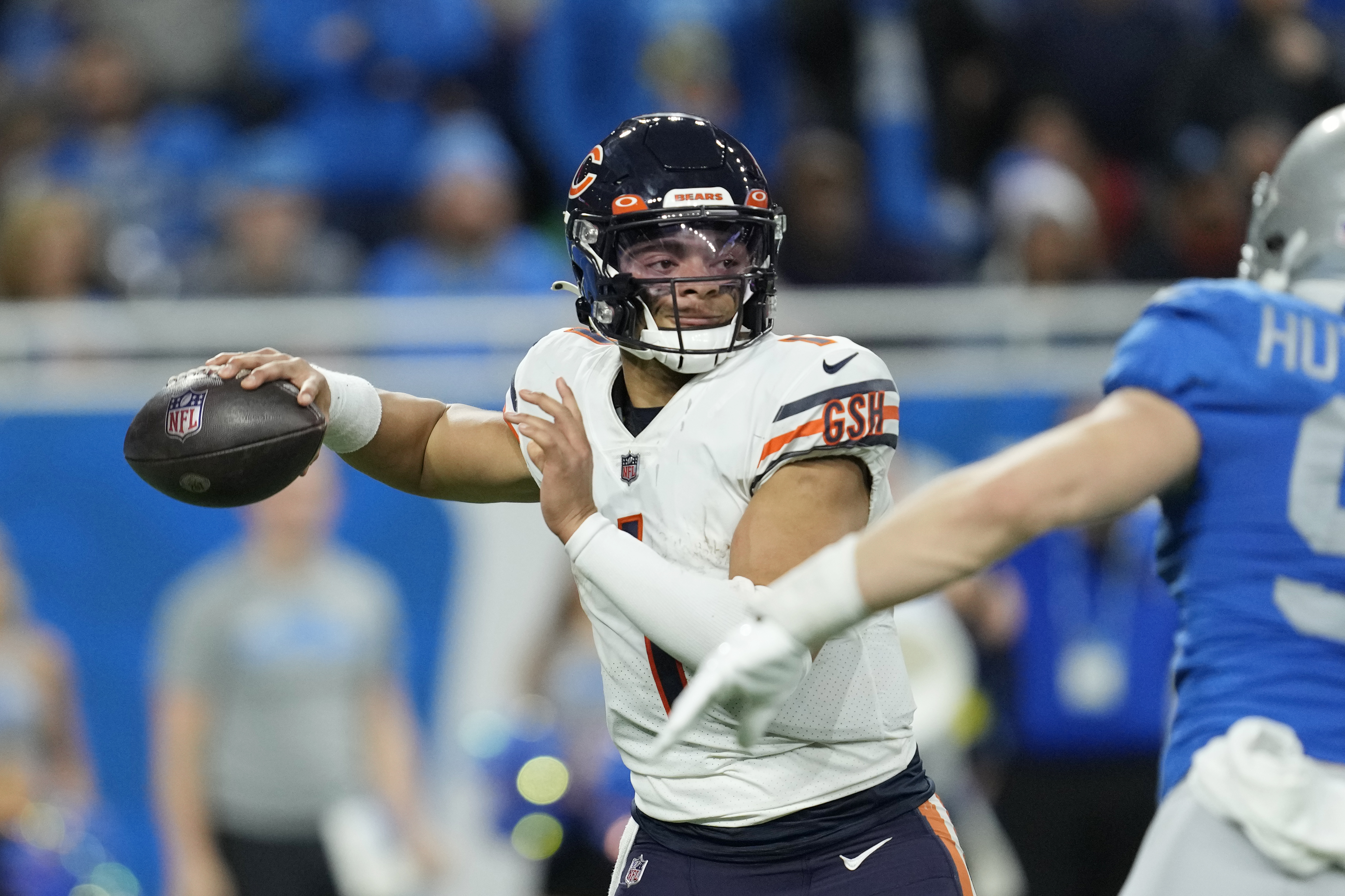 Justin Fields gets chance to show he can be the passer the Bears