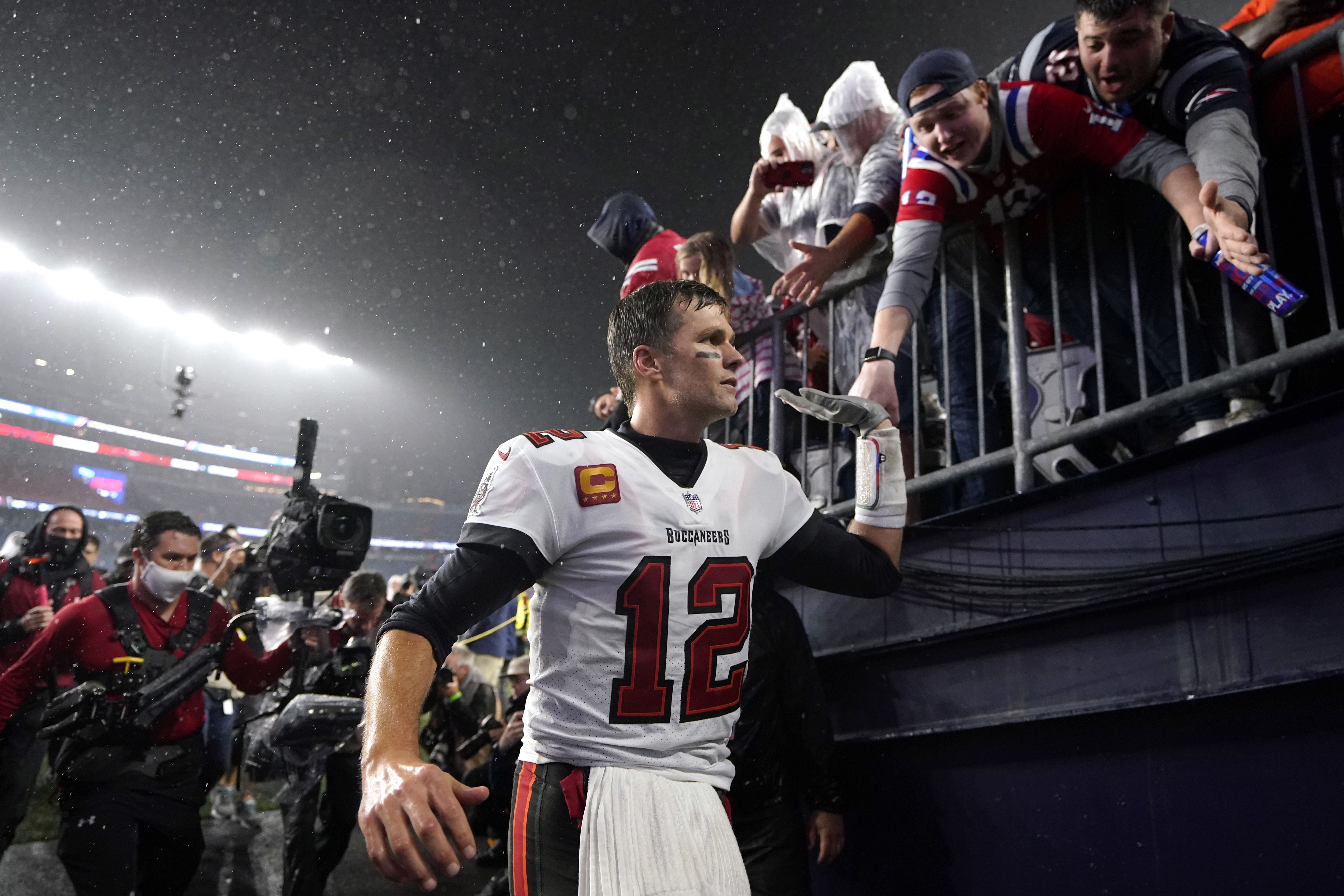 Will Tom Brady turn Boston fans to the Bucs?