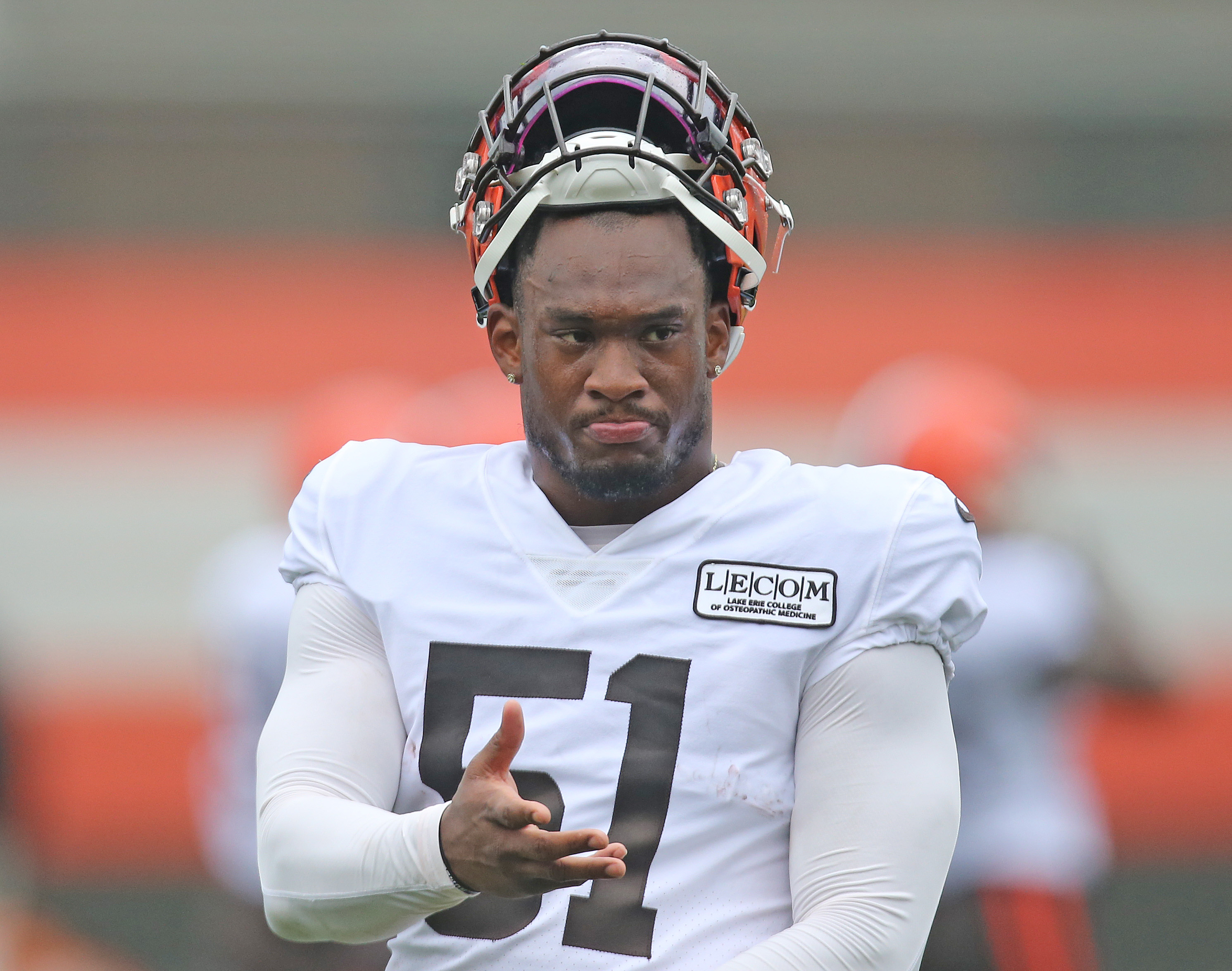 Cleveland Browns linebacker Mack Wilson (51) takes a knee during