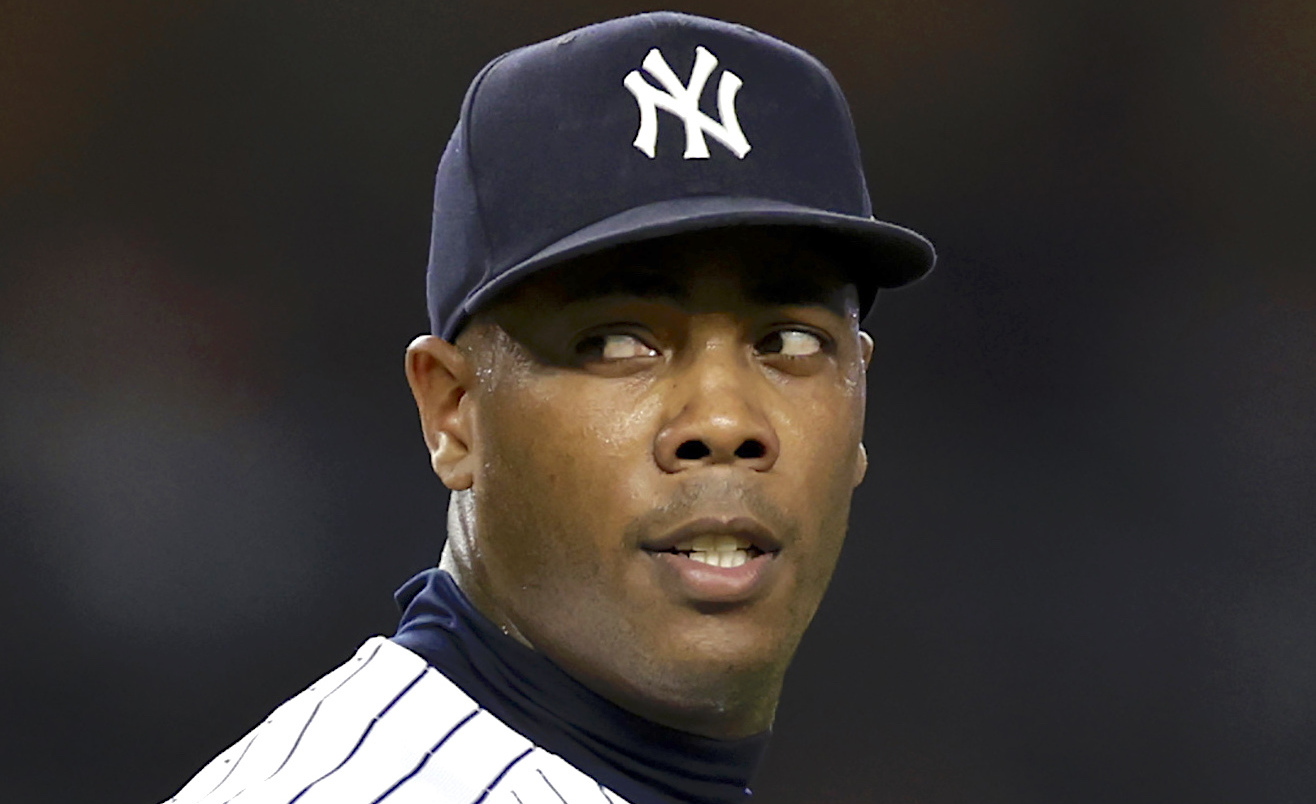 Chapman's 1st bullpen session for Yankees turns into event