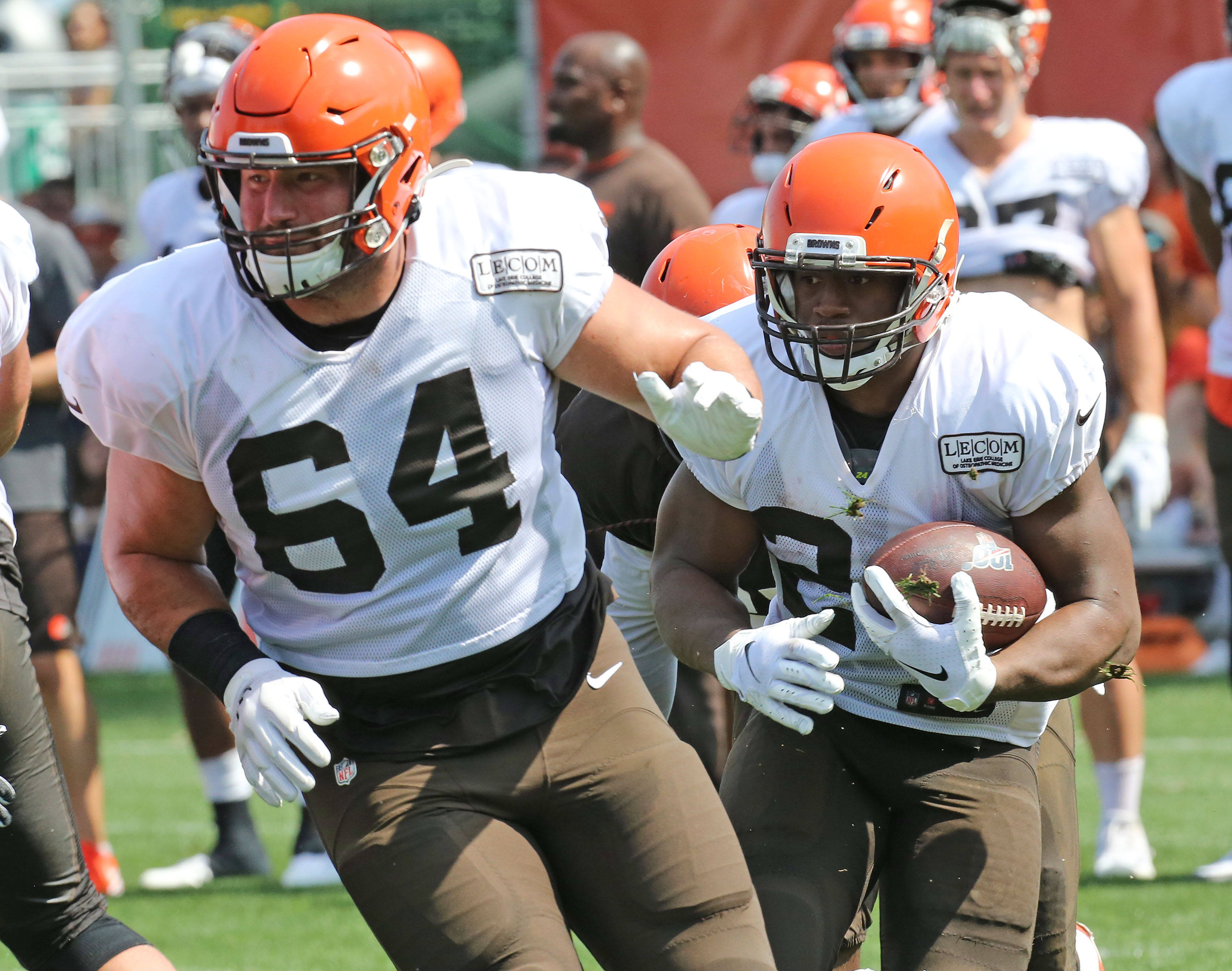 Cleveland Browns played their version of flag football: Crowquill 