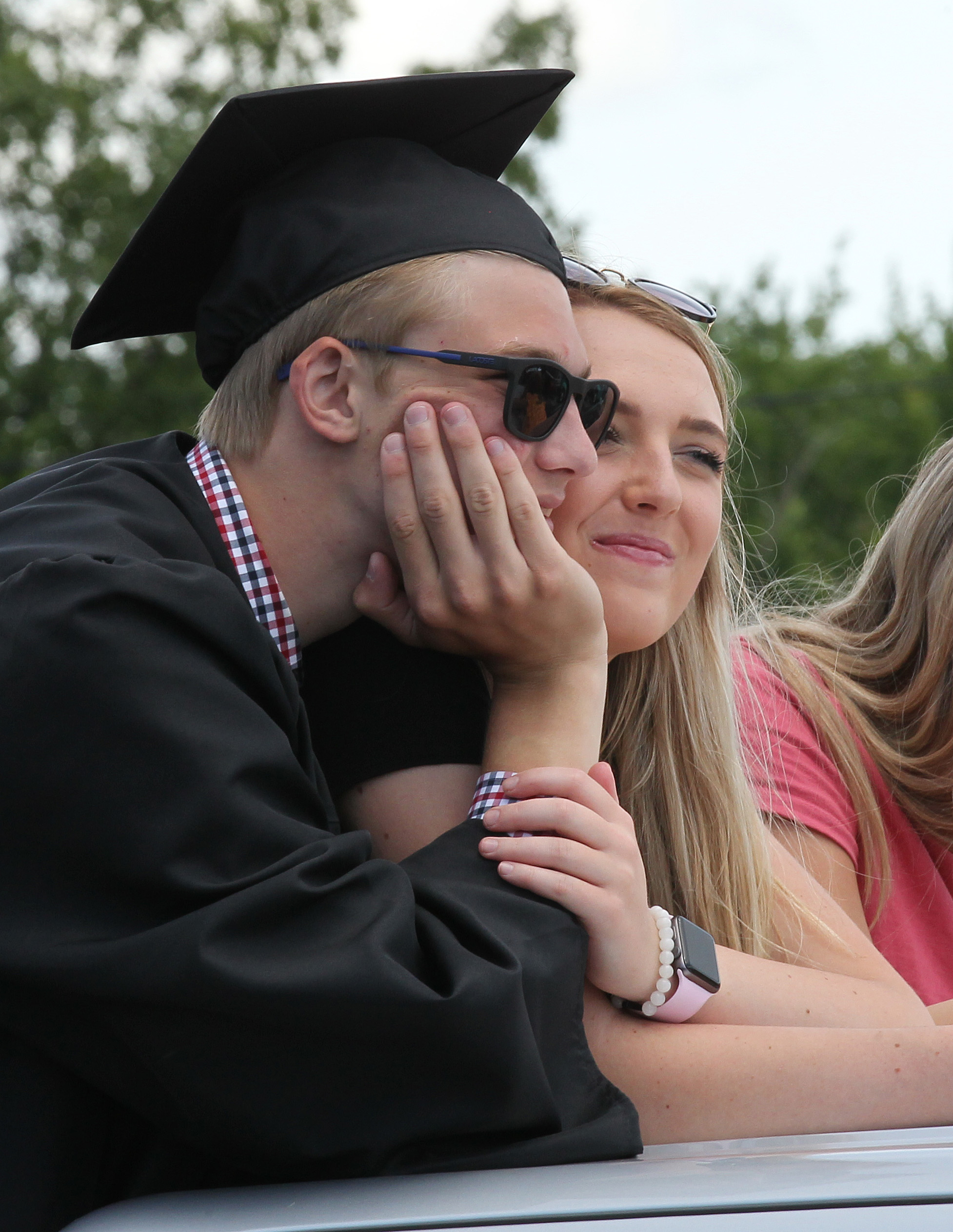 Brecksville-Broadview Heights High School honors their 2020 graduates ...