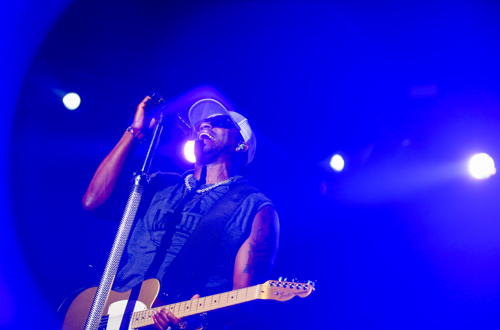 Jimmie Allen plays Wind Creek Steel Stage at Musikfest ...